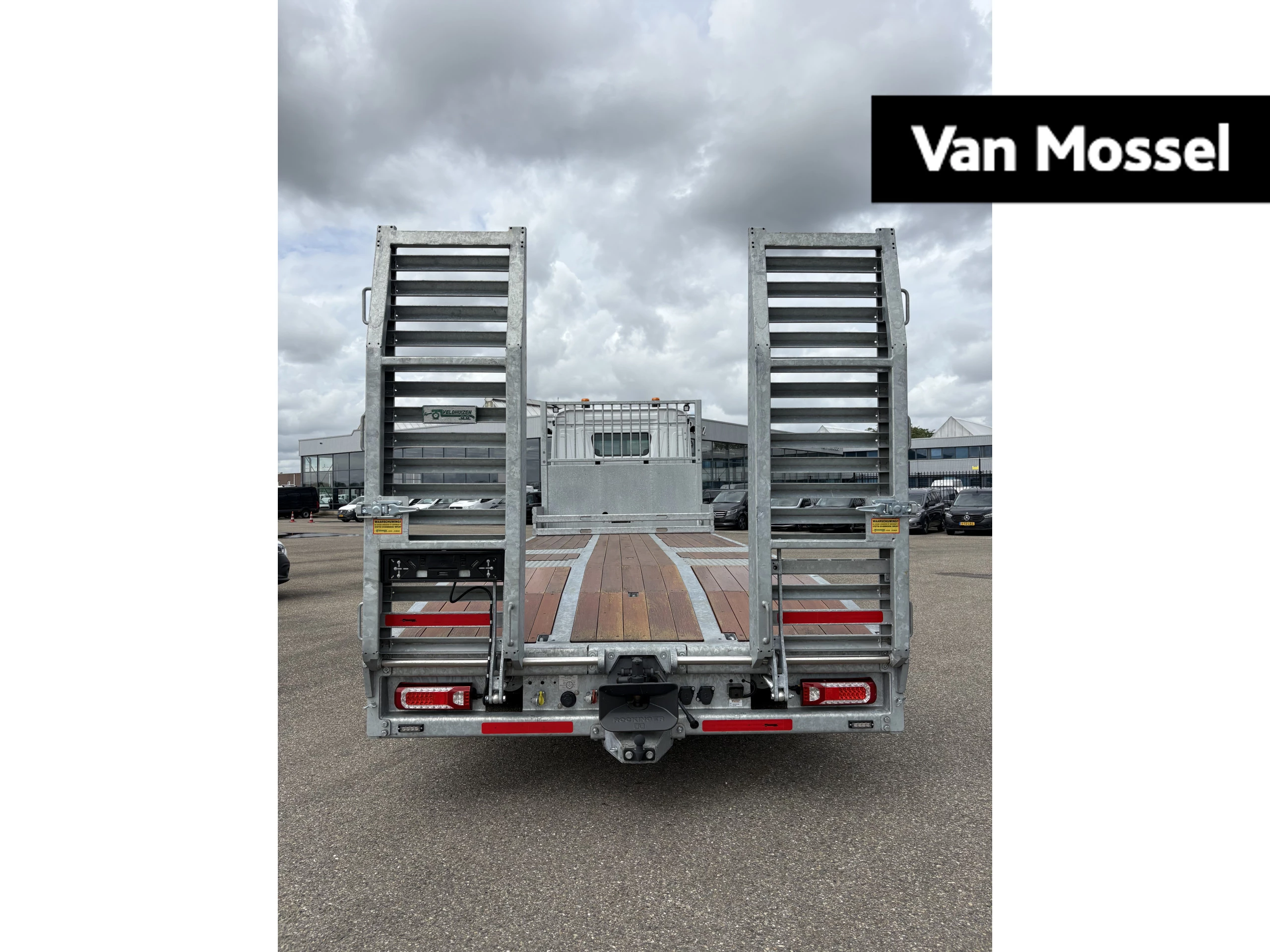 Mercedes-Benz-Actros-image-3