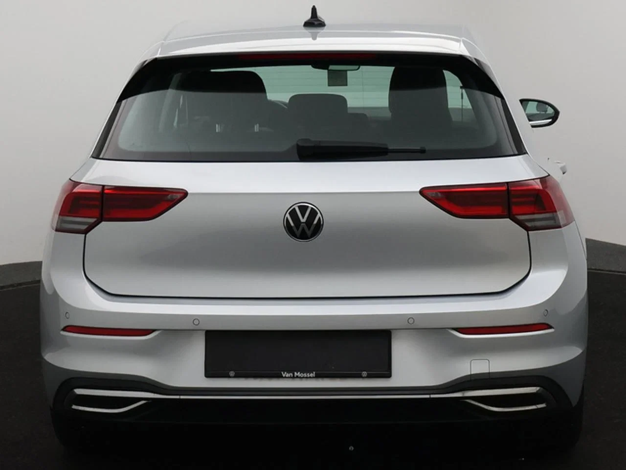 Volkswagen-Golf-image-11