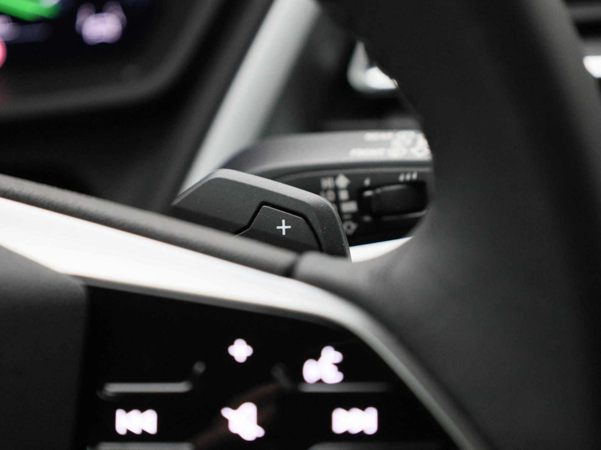 Audi-Q4 e-tron-image-31