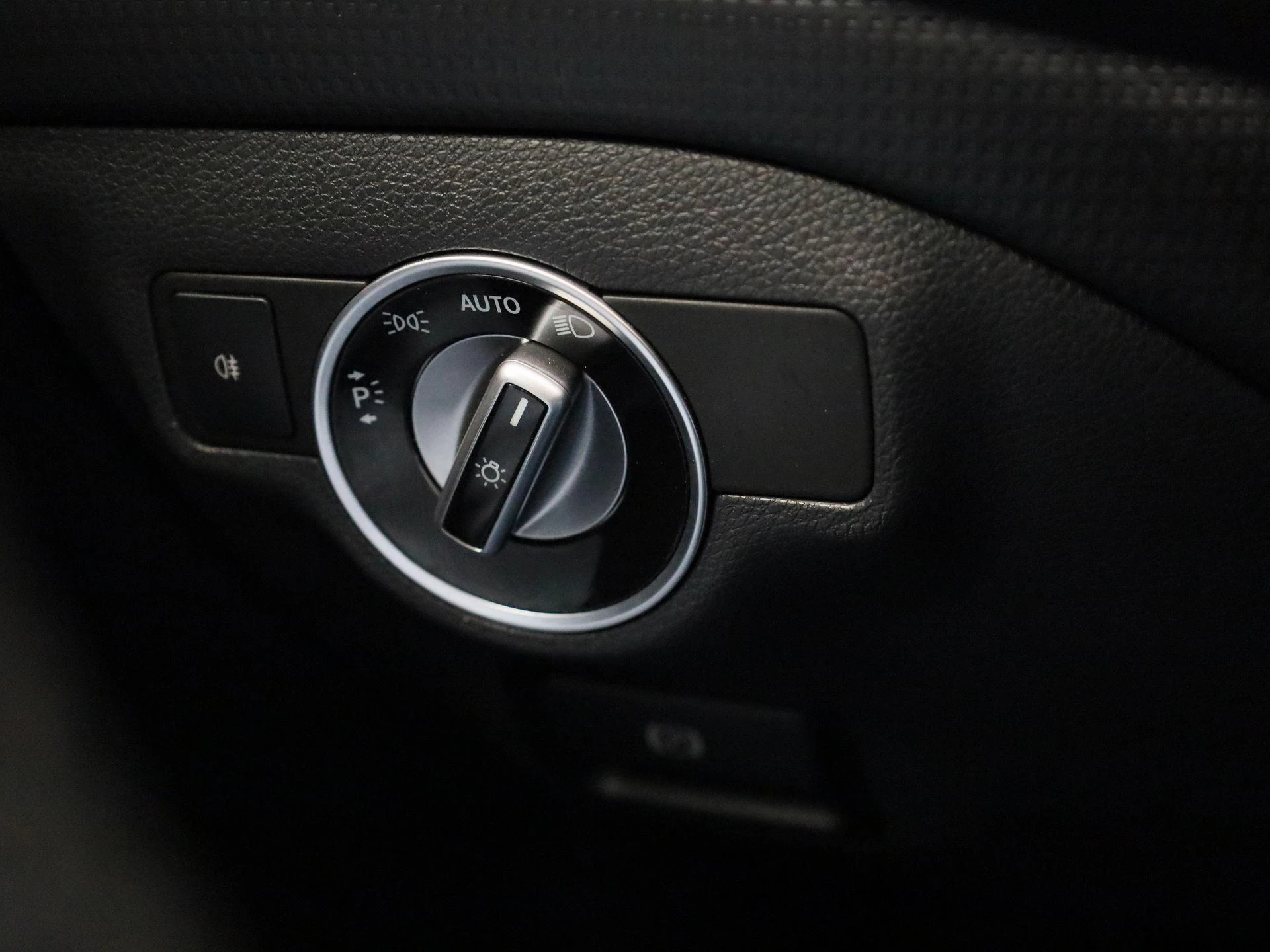 Mercedes-Benz-A-Klasse-image-18