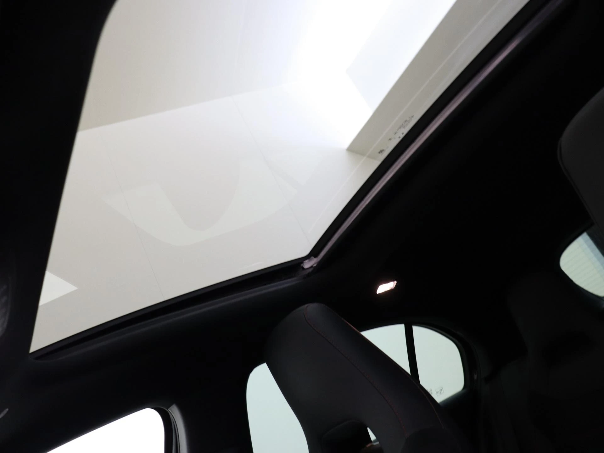 Mercedes-Benz-A-Klasse-image-27