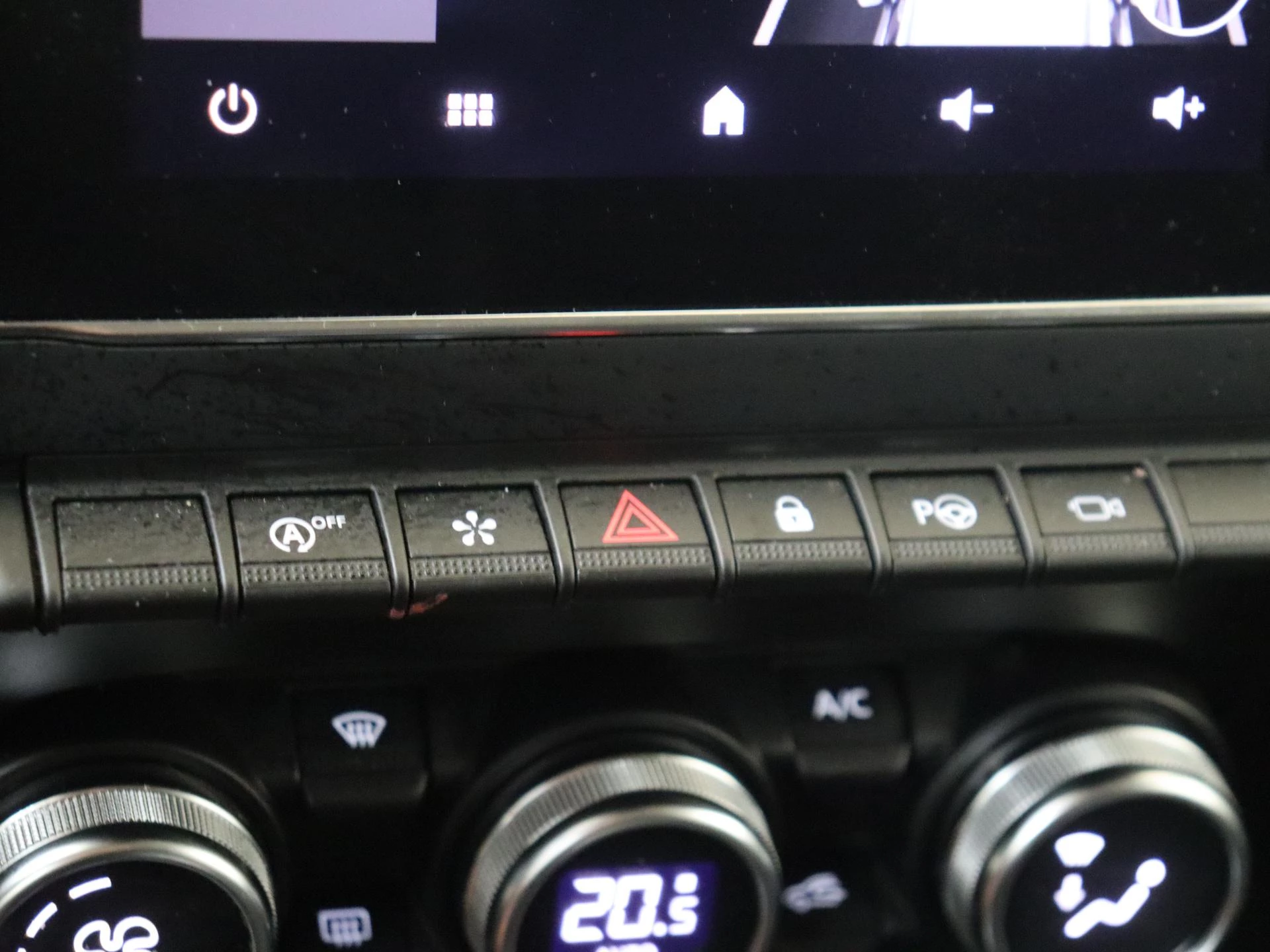 Renault-Captur-image-23