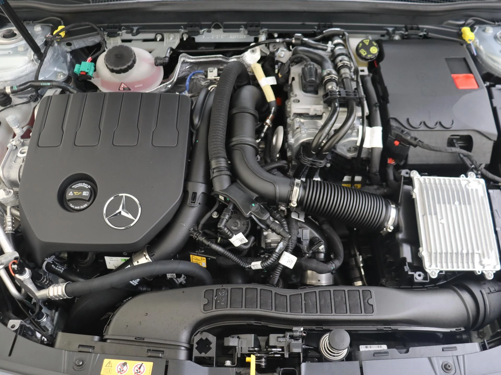 Mercedes-Benz-A-Klasse-image-4