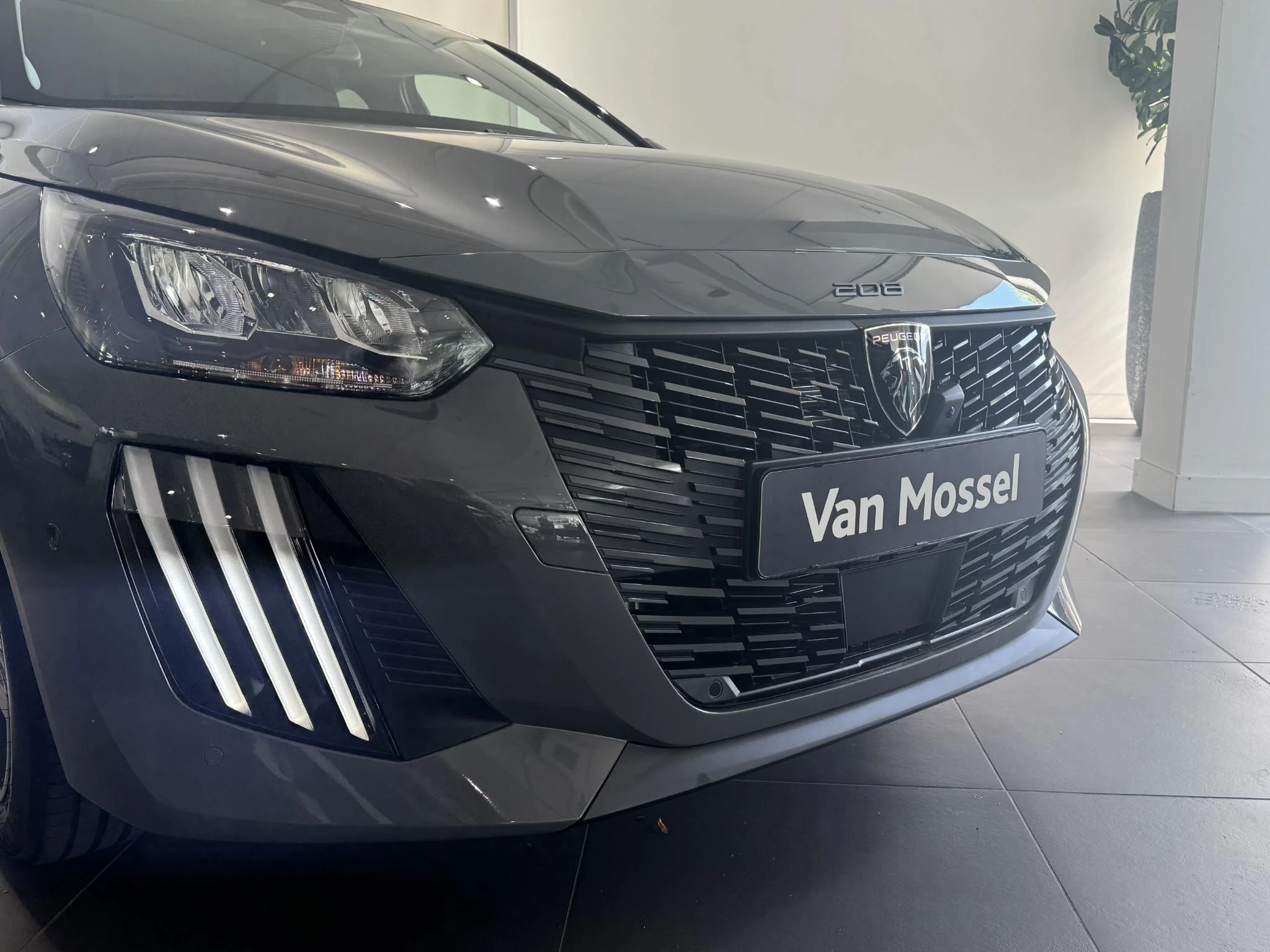Peugeot 208 1.2 Hybrid 110 e-DCS6 Allure
