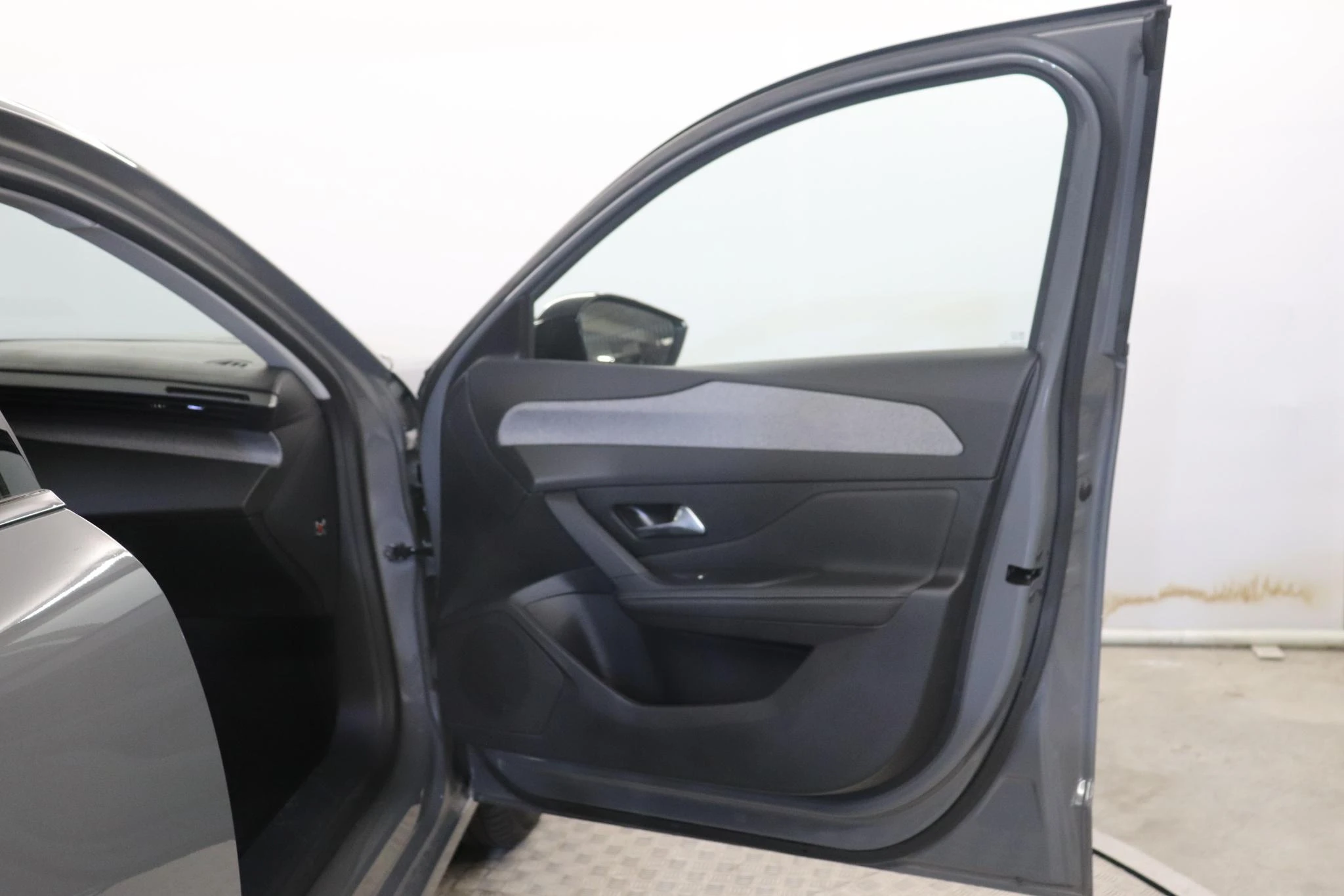 Peugeot-e-308-image-7