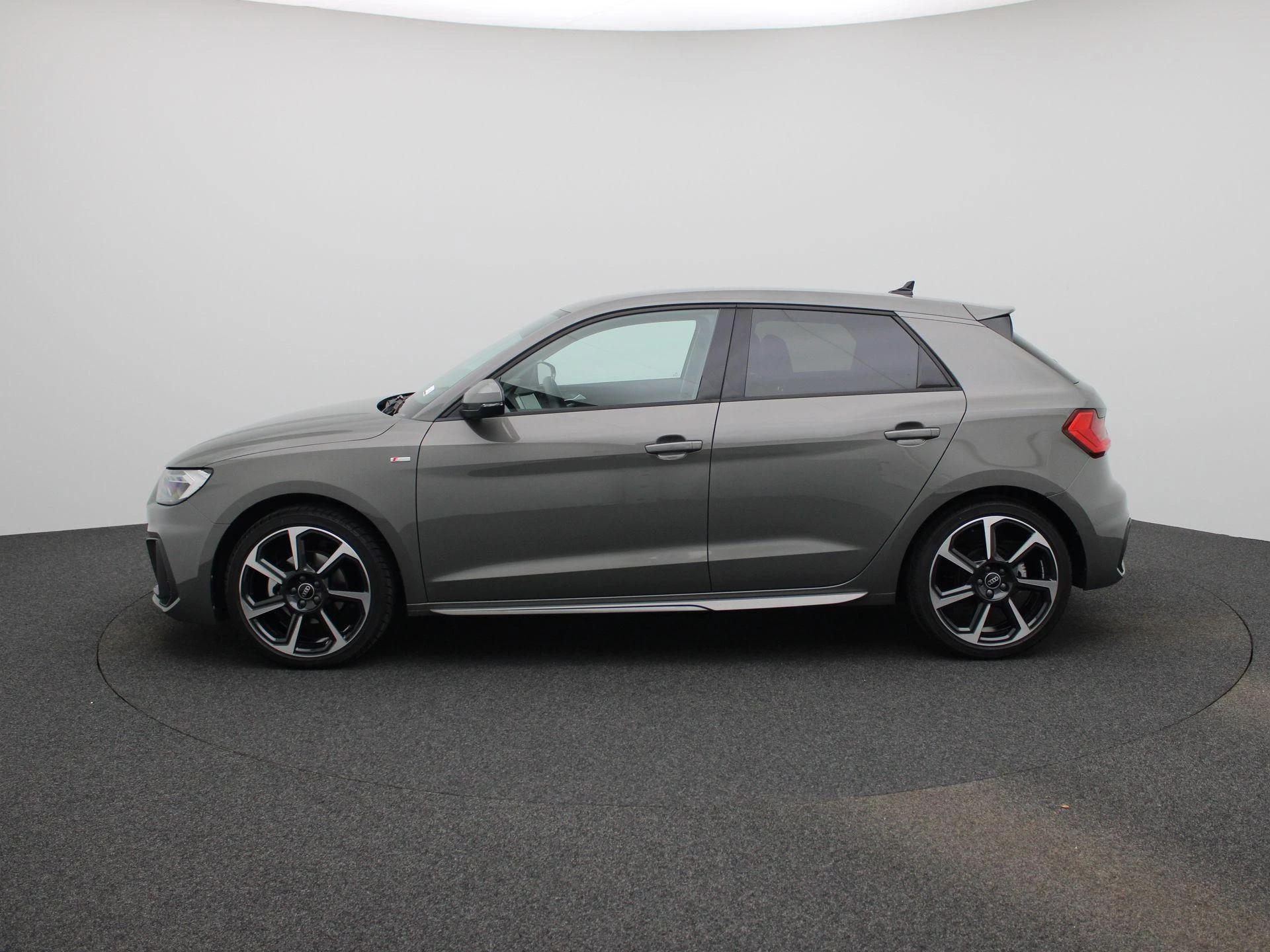 Audi-A1 Sportback-image-5