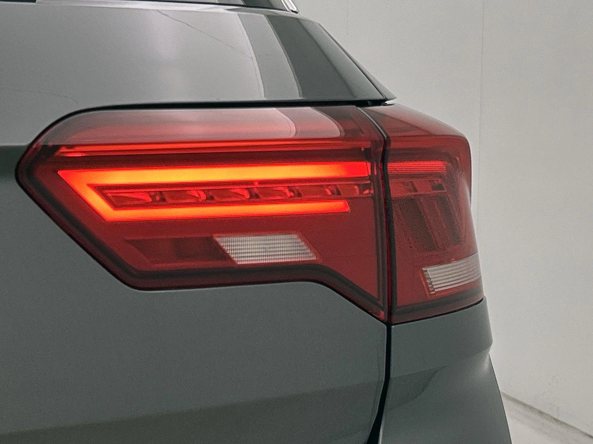 Volkswagen-T-Roc-image-23