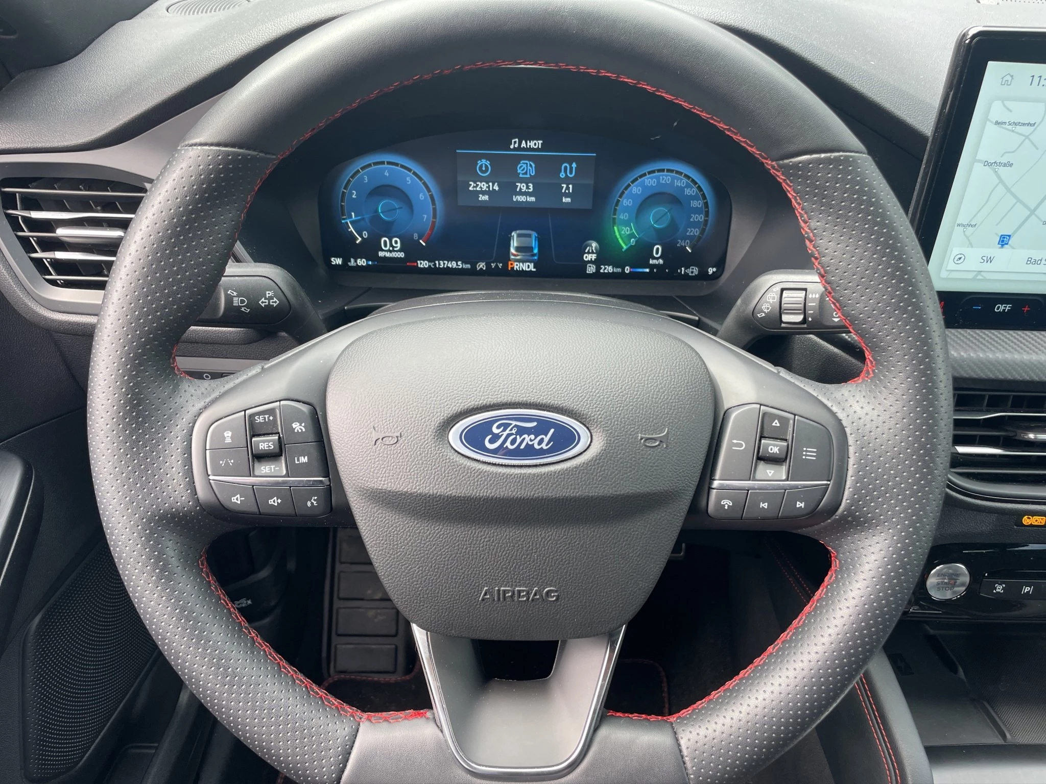 Ford-Kuga-image-12