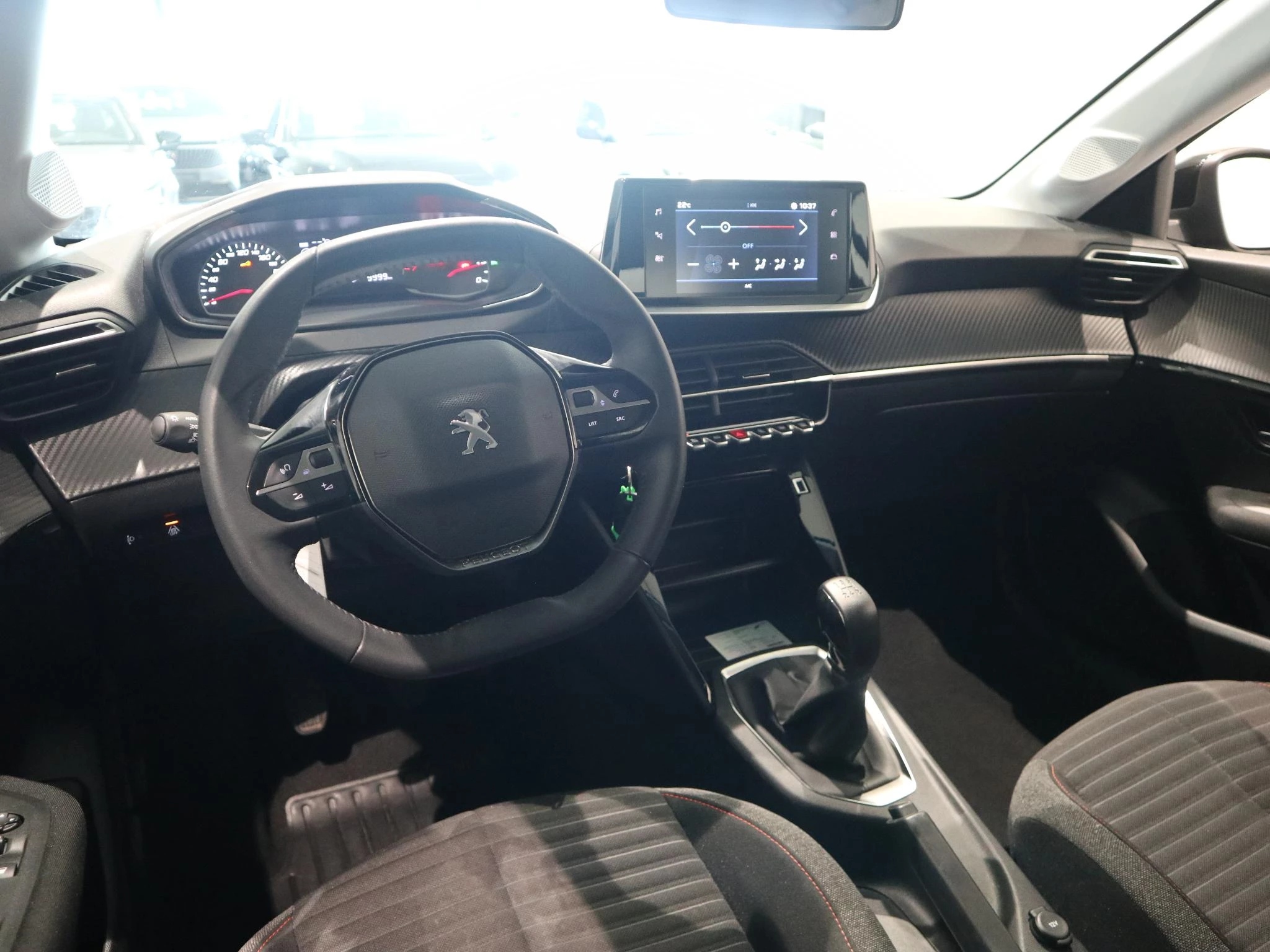 Peugeot-208-image-8