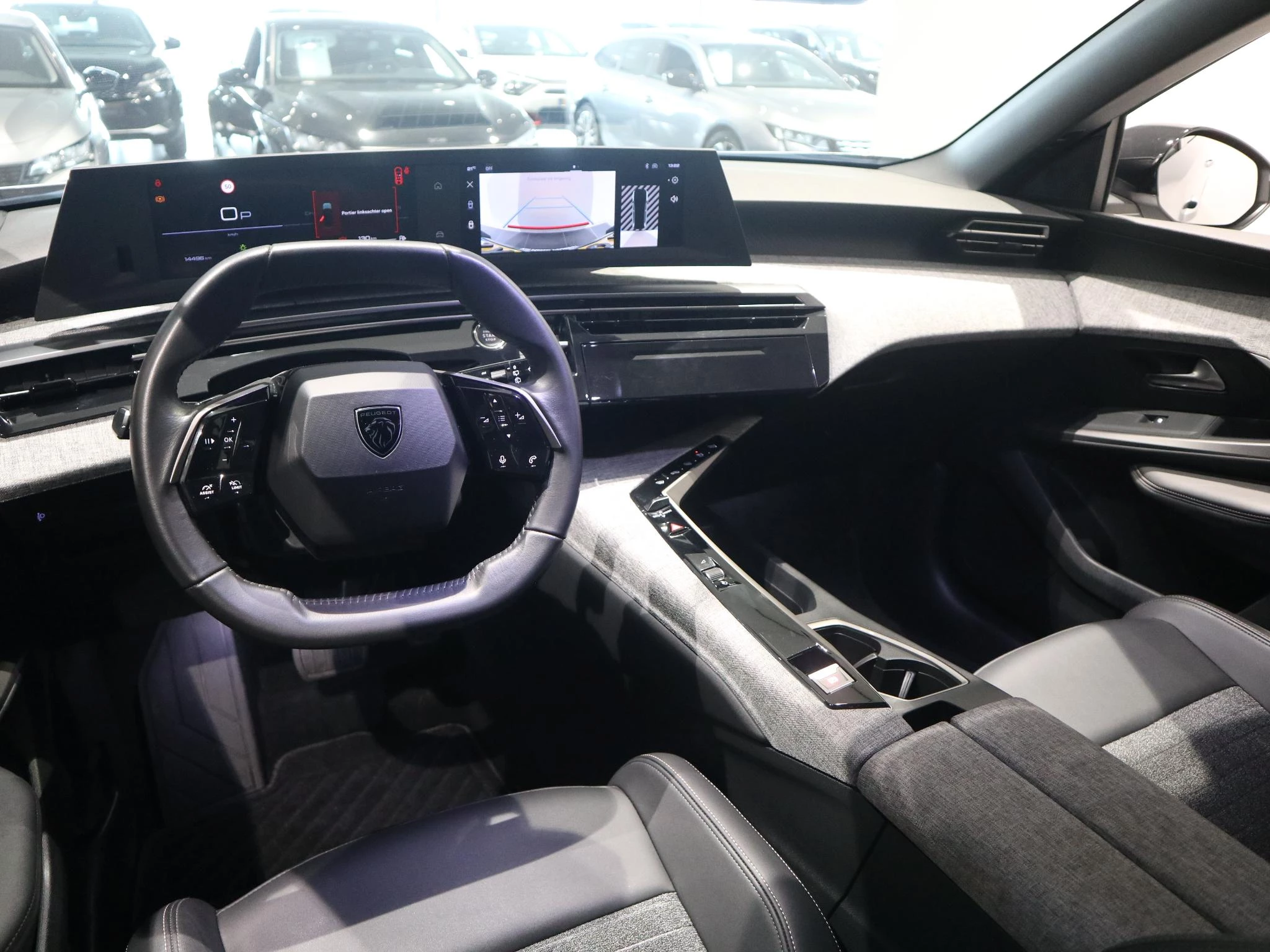 Peugeot-5008-image-8