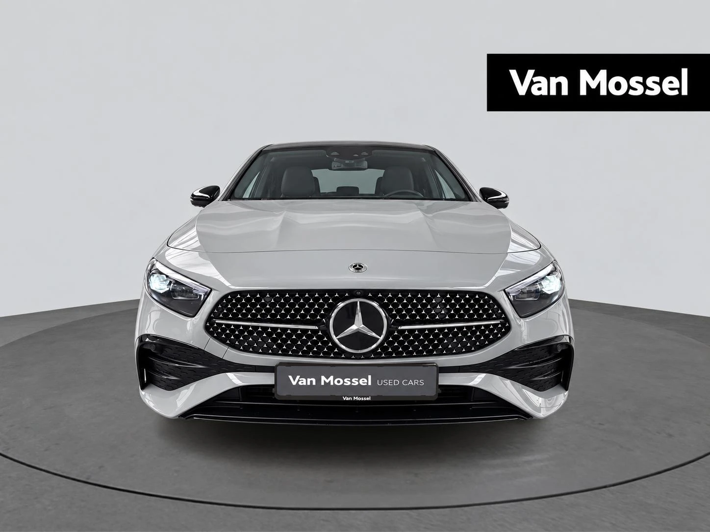 Mercedes-Benz-A-Klasse-image-1