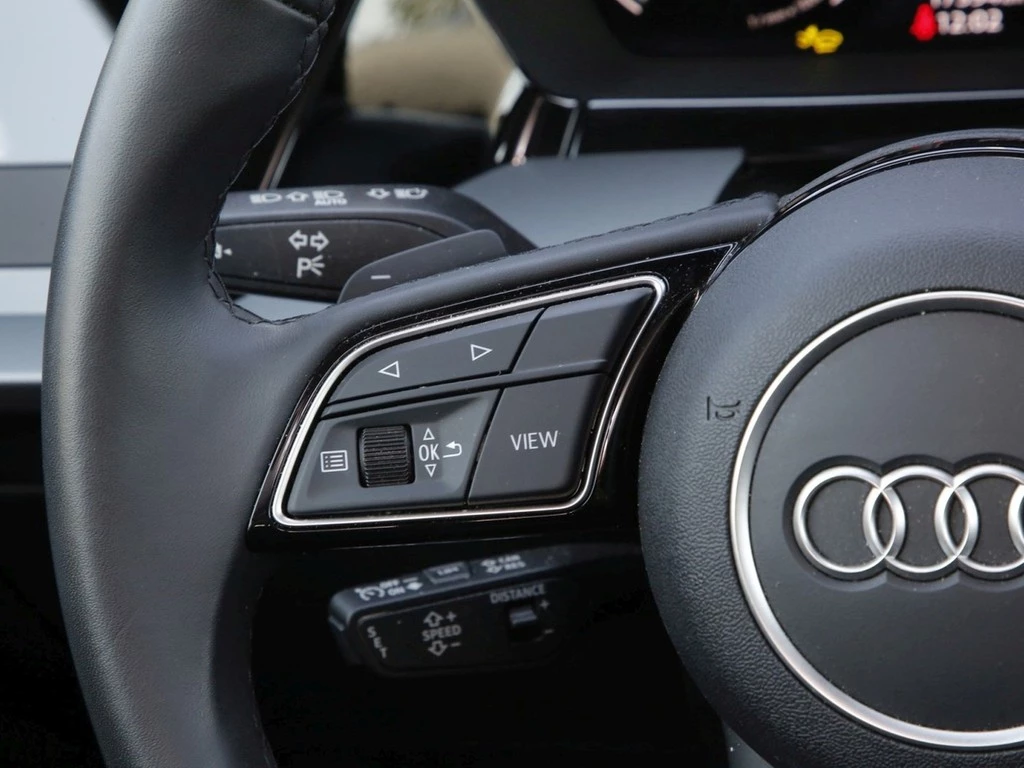 Audi A3 allstreet 35 TFSI 18" AHK Navi+VC ACC LED RFK+PDC SHZ