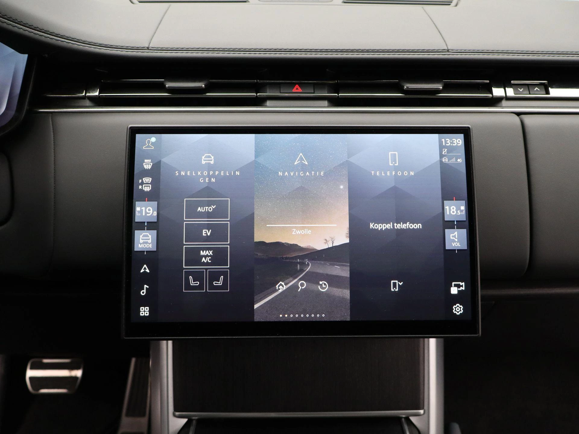 Land Rover-Range Rover-image-10