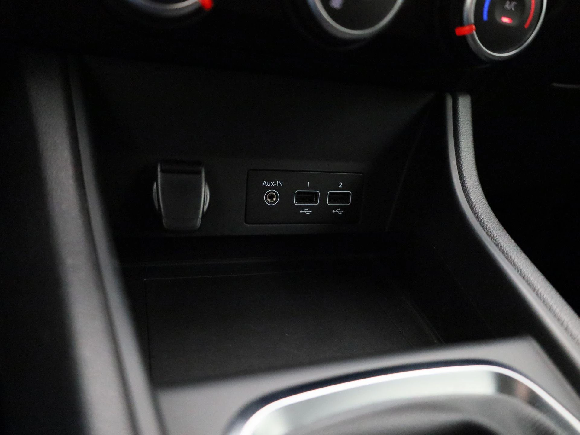 Renault-Captur-image-18