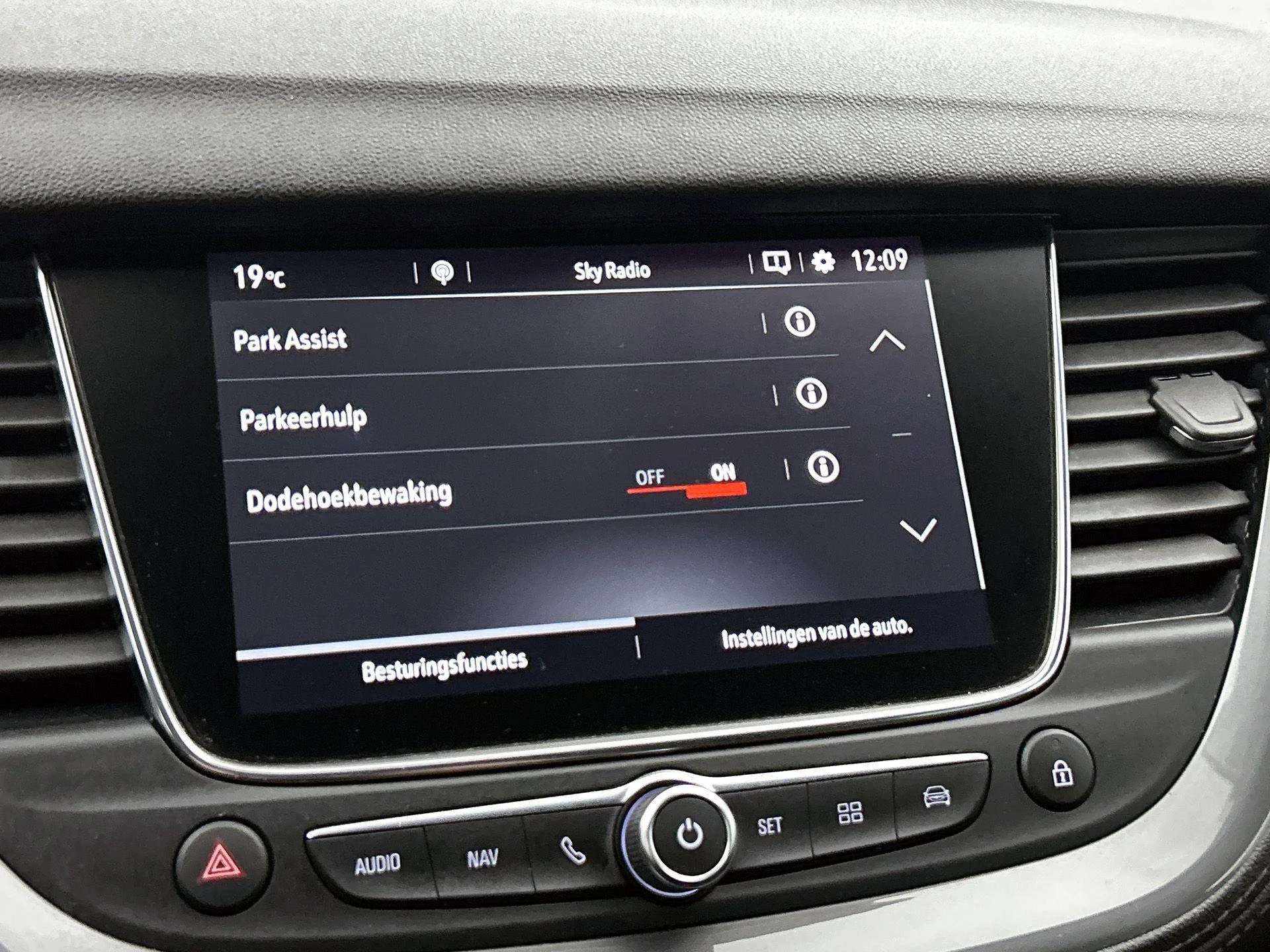 Opel-Grandland X-image-11