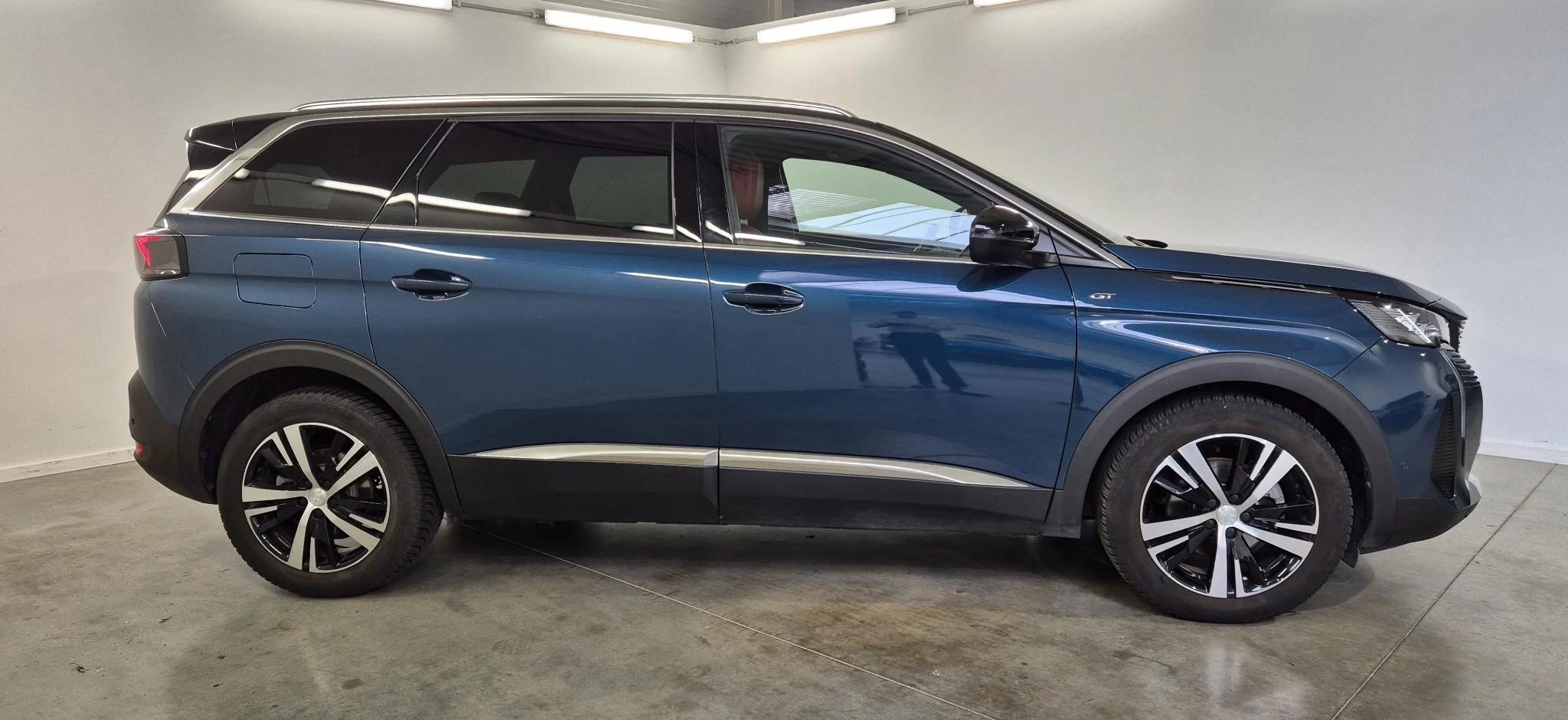 Peugeot 5008 GT 1.2 131PK Mild Hybrid