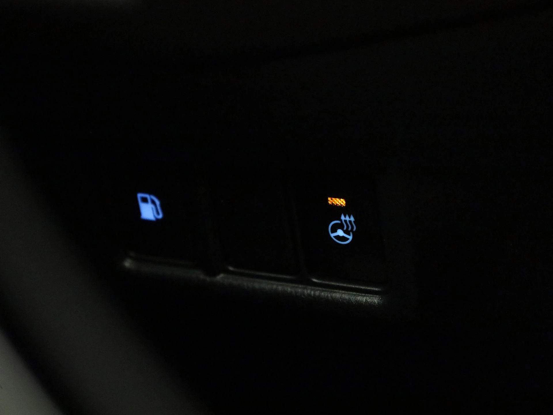 Toyota-C-HR-image-26