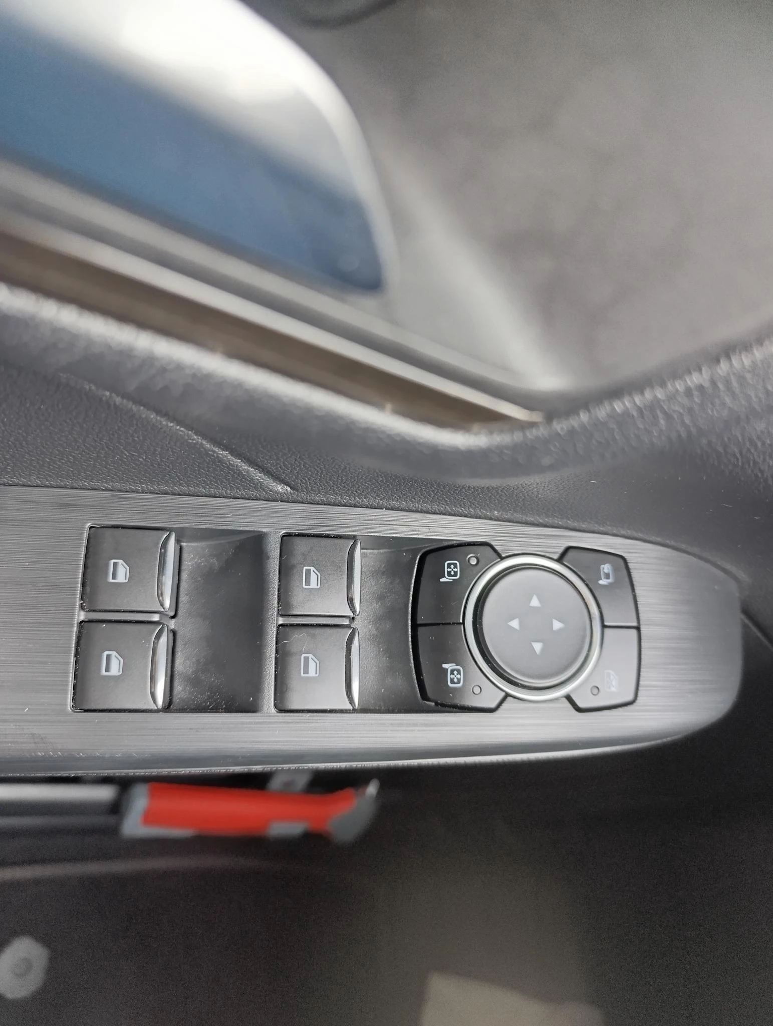 Ford-Kuga-image-23