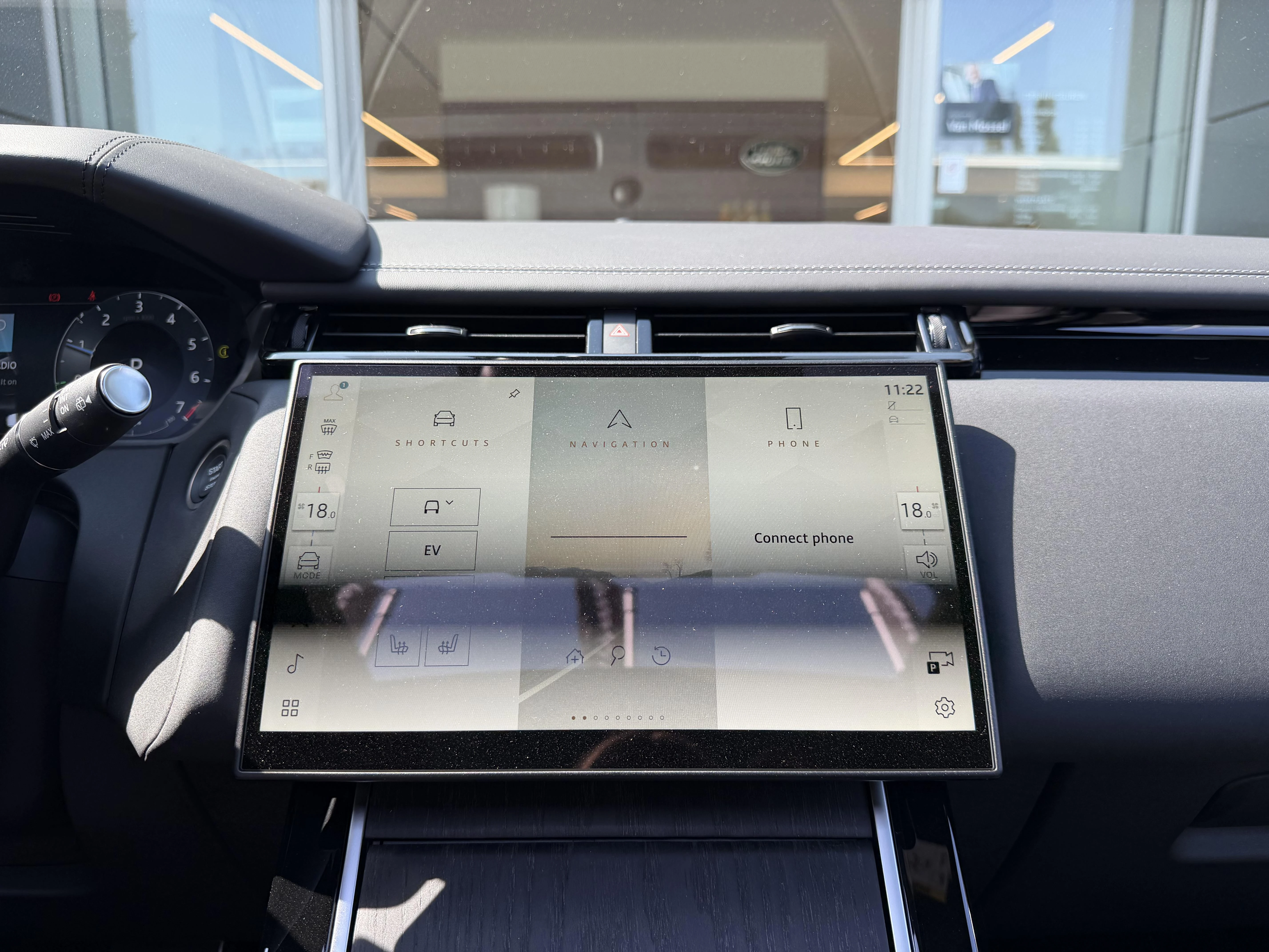 Land Rover Range Rover Velar P400e Belgravia AWD Auto. 26.75MY