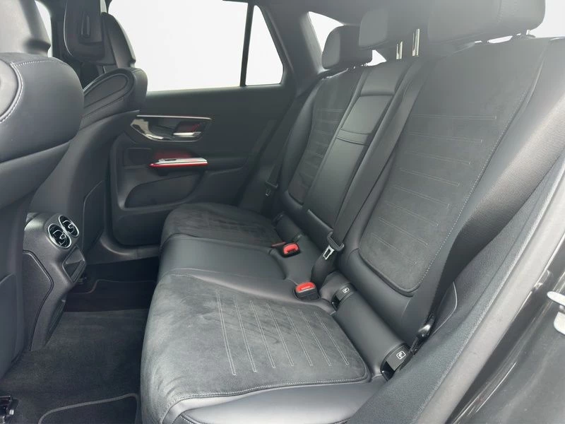 Mercedes-Benz GLC 300 d 4M AMG KEYLESS DISTRONIC AHK MBUX AMG Line
