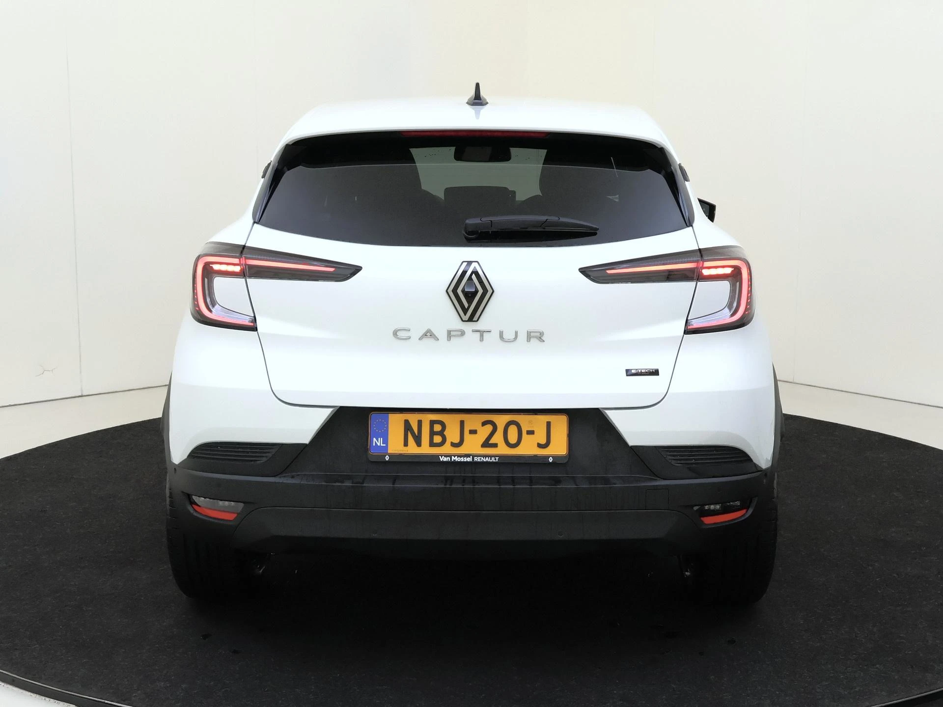Renault-Captur-image-6