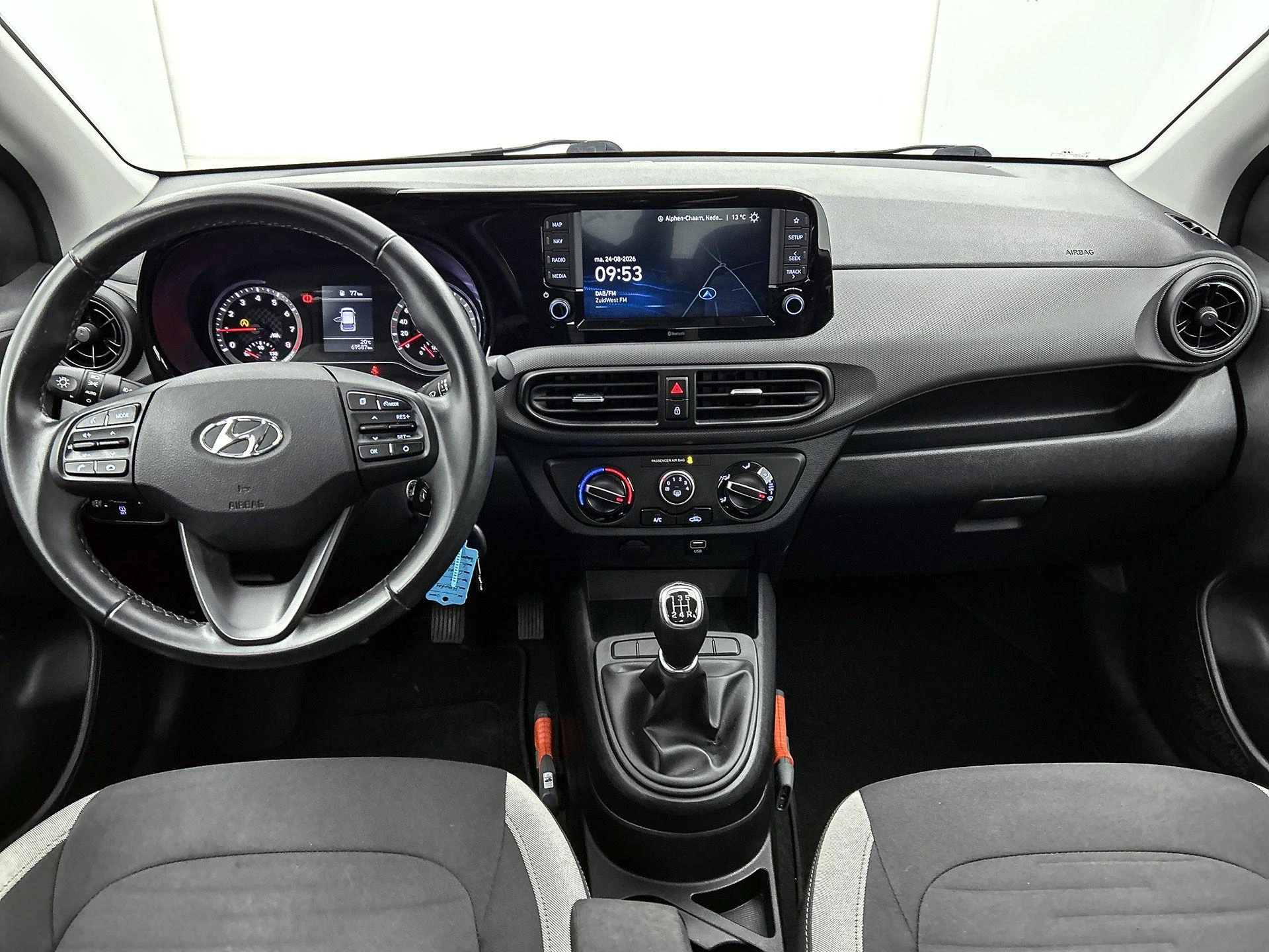 Hyundai-i10-image-17