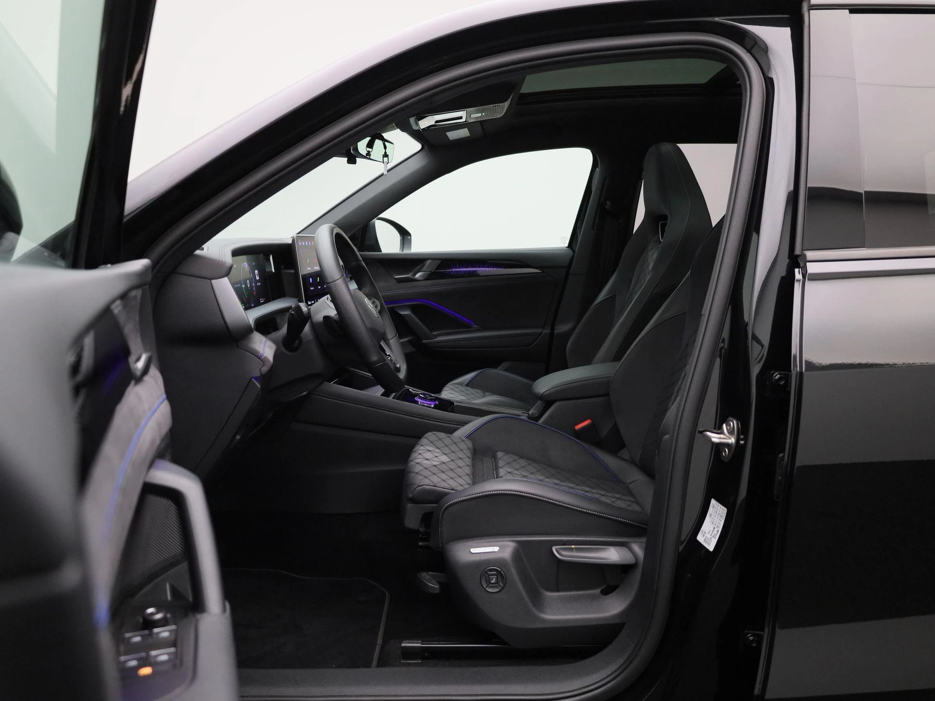 Volkswagen Tayron 1.5 eHybrid R-Line Edition 204 PK|