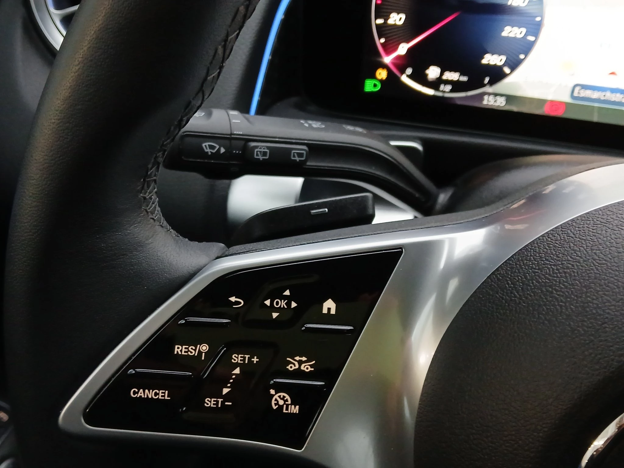 Mercedes-Benz GLB 200 Progressive AUT | LED | NAVI |