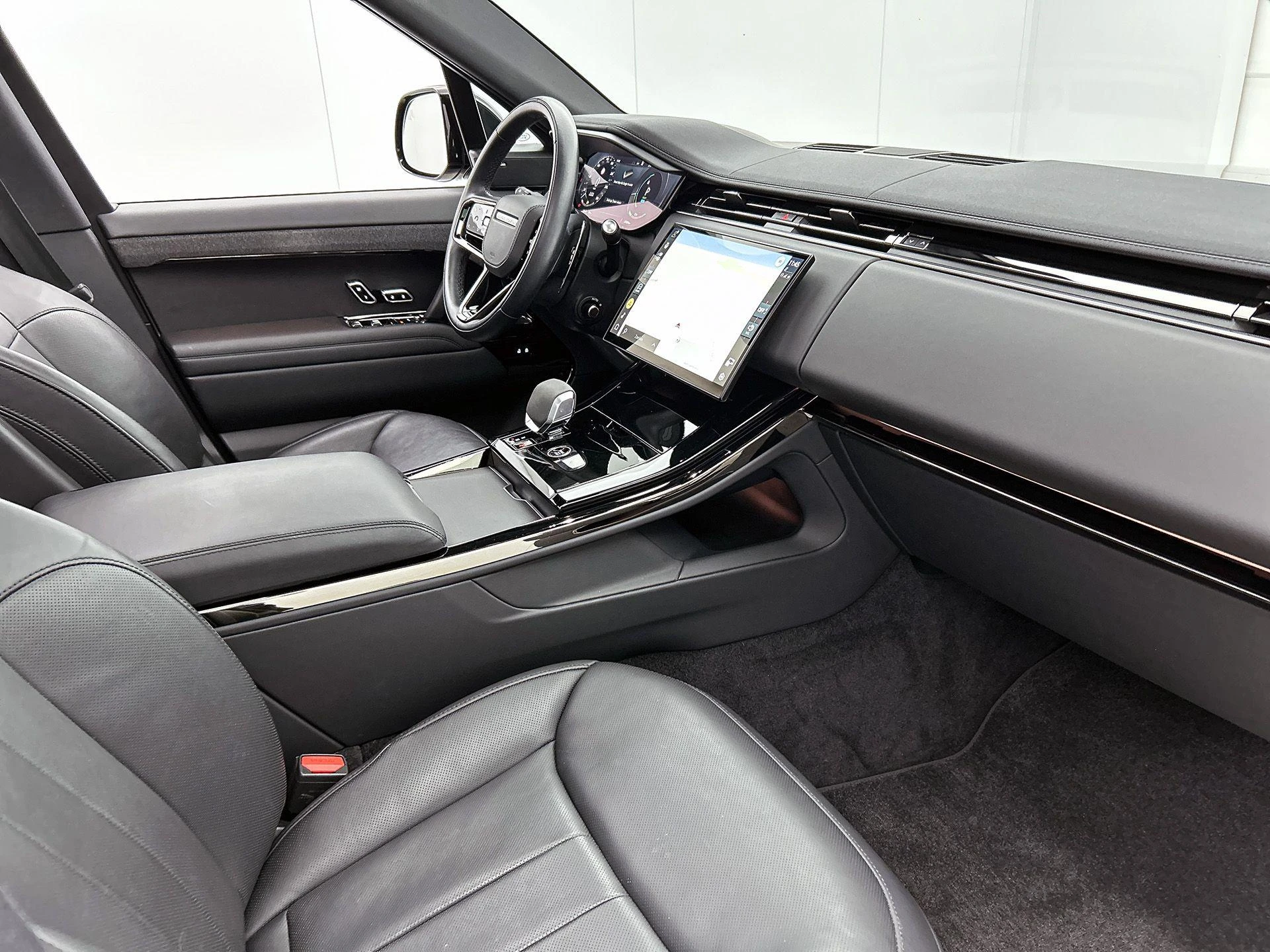 Land Rover-Range Rover Sport-image-24