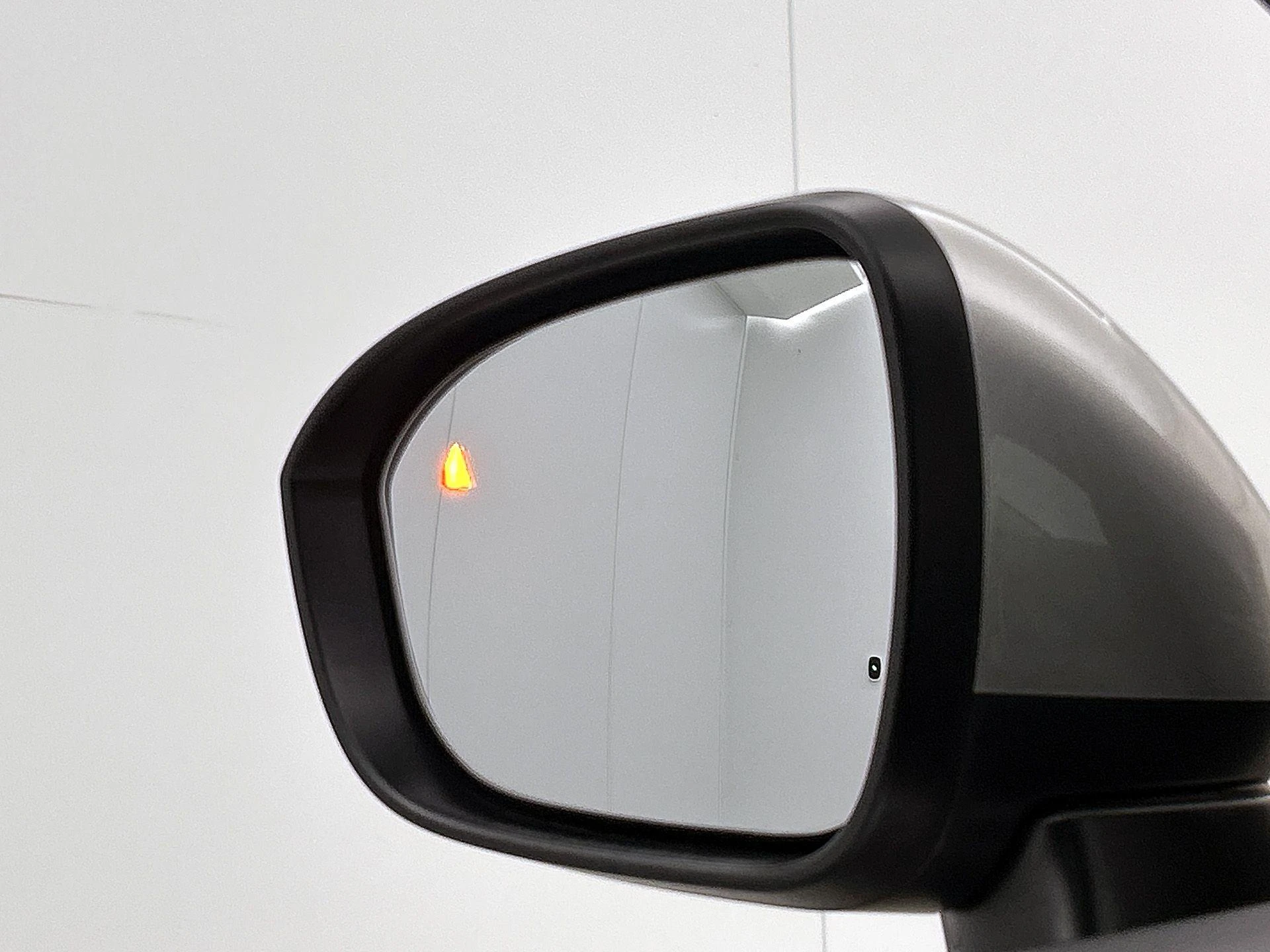 Nissan-QASHQAI-image-17