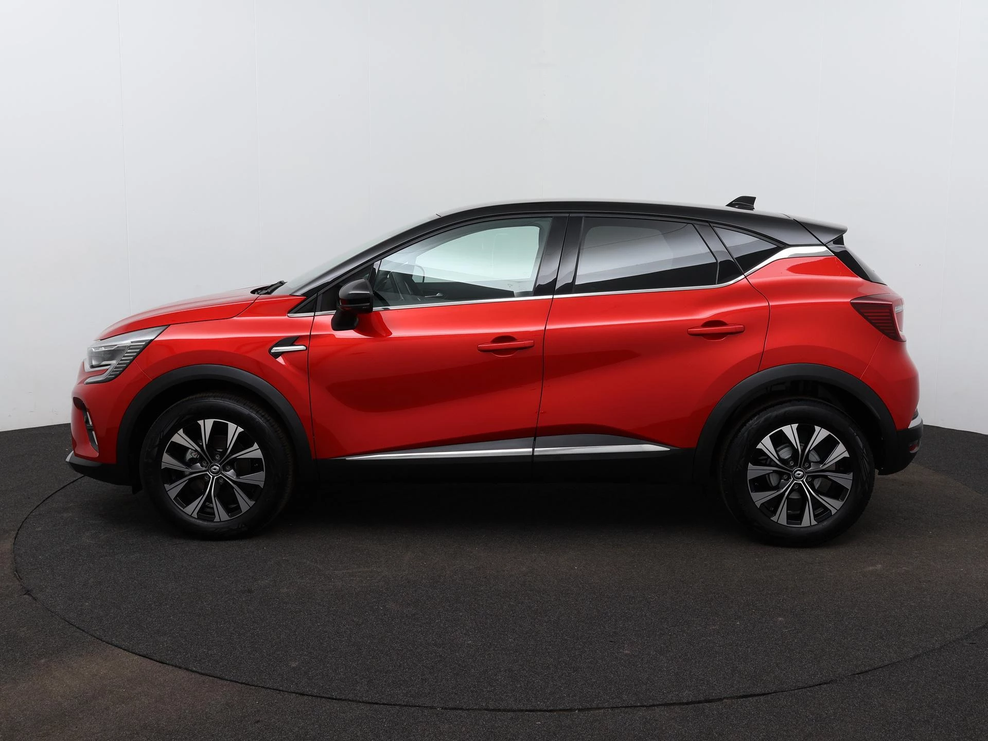 Renault-Captur-image-1