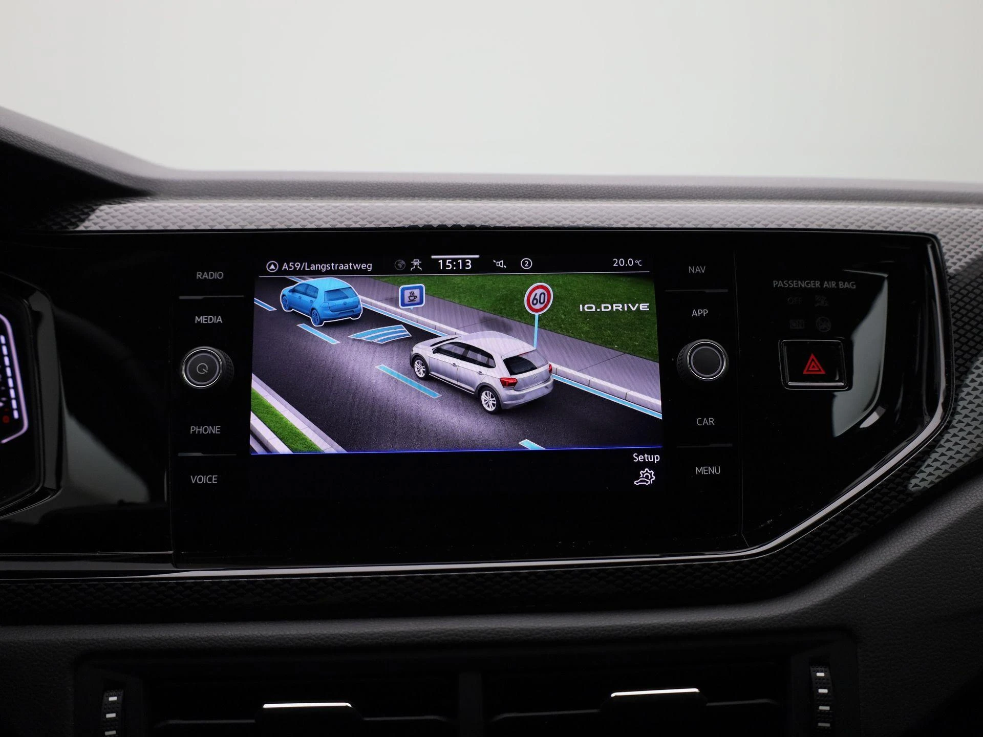 Volkswagen-Polo-image-24