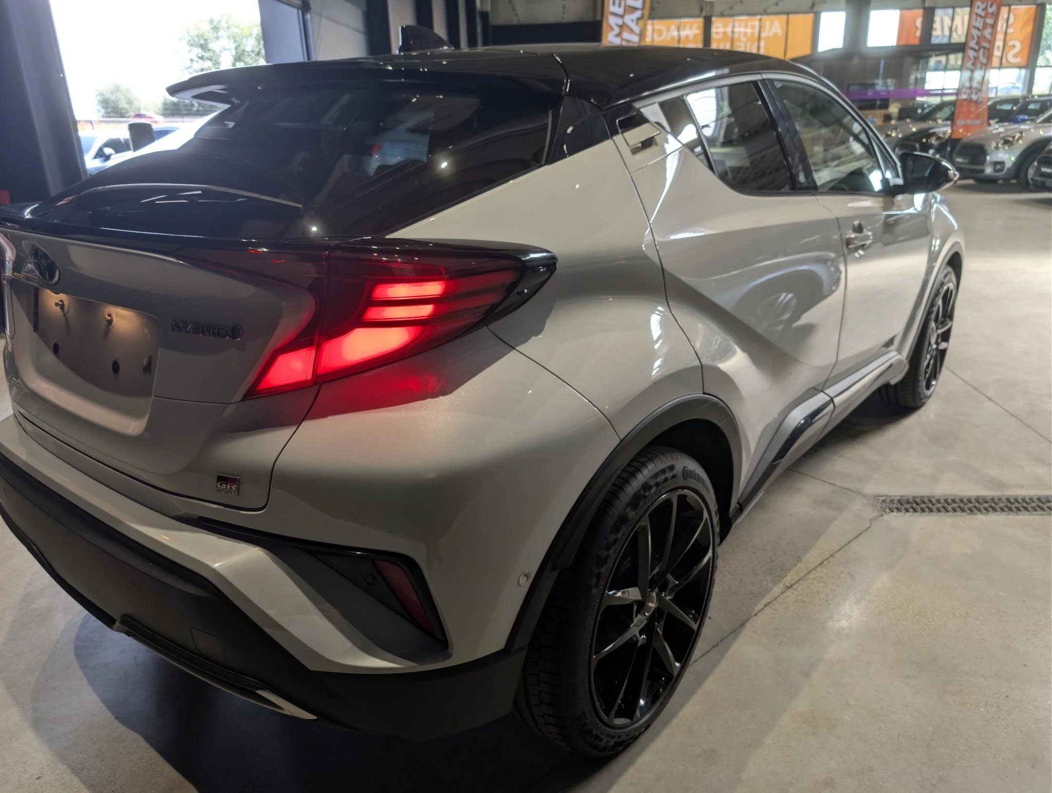Toyota-C-HR-image-9
