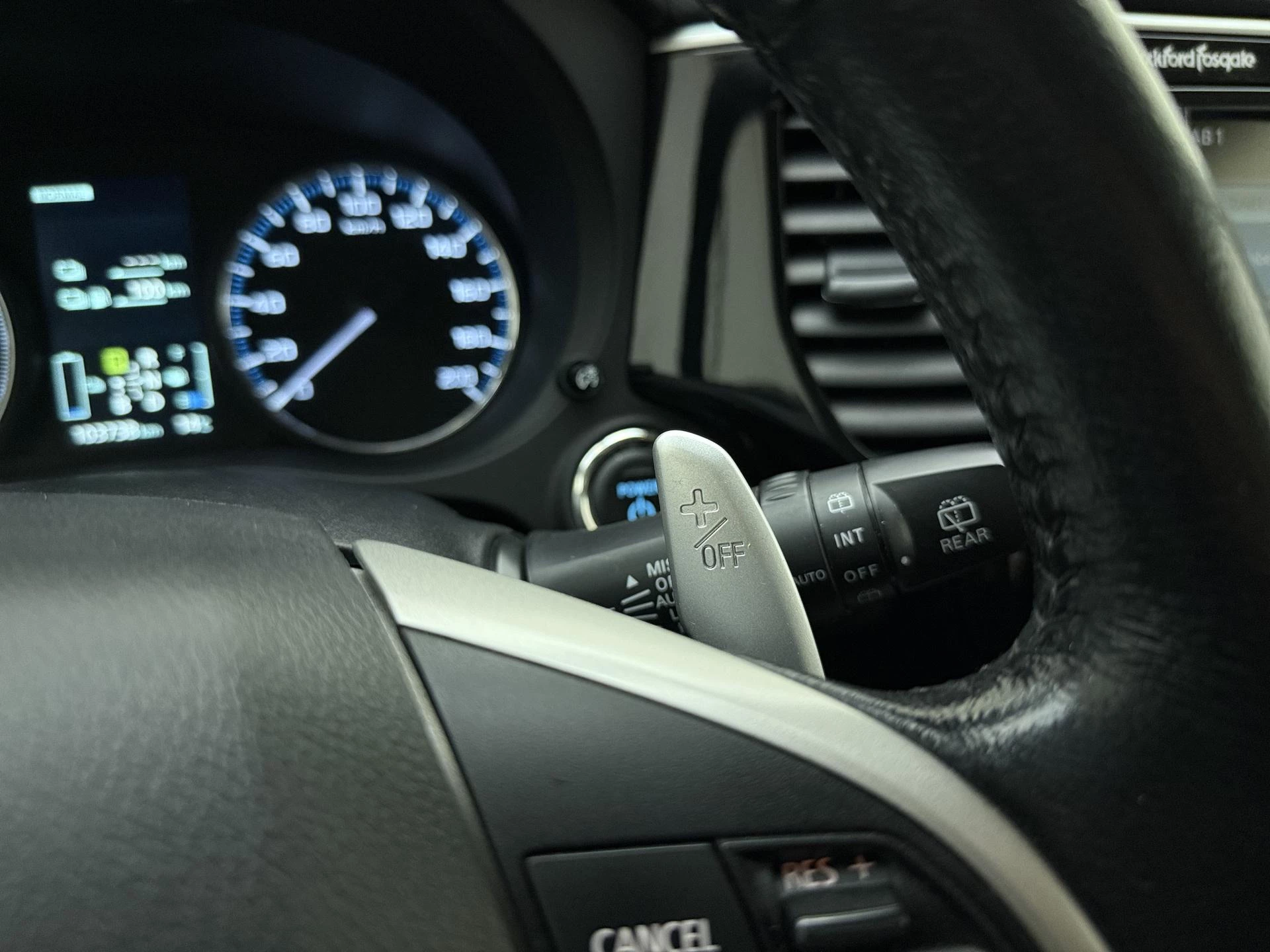 Mitsubishi-Outlander-image-14
