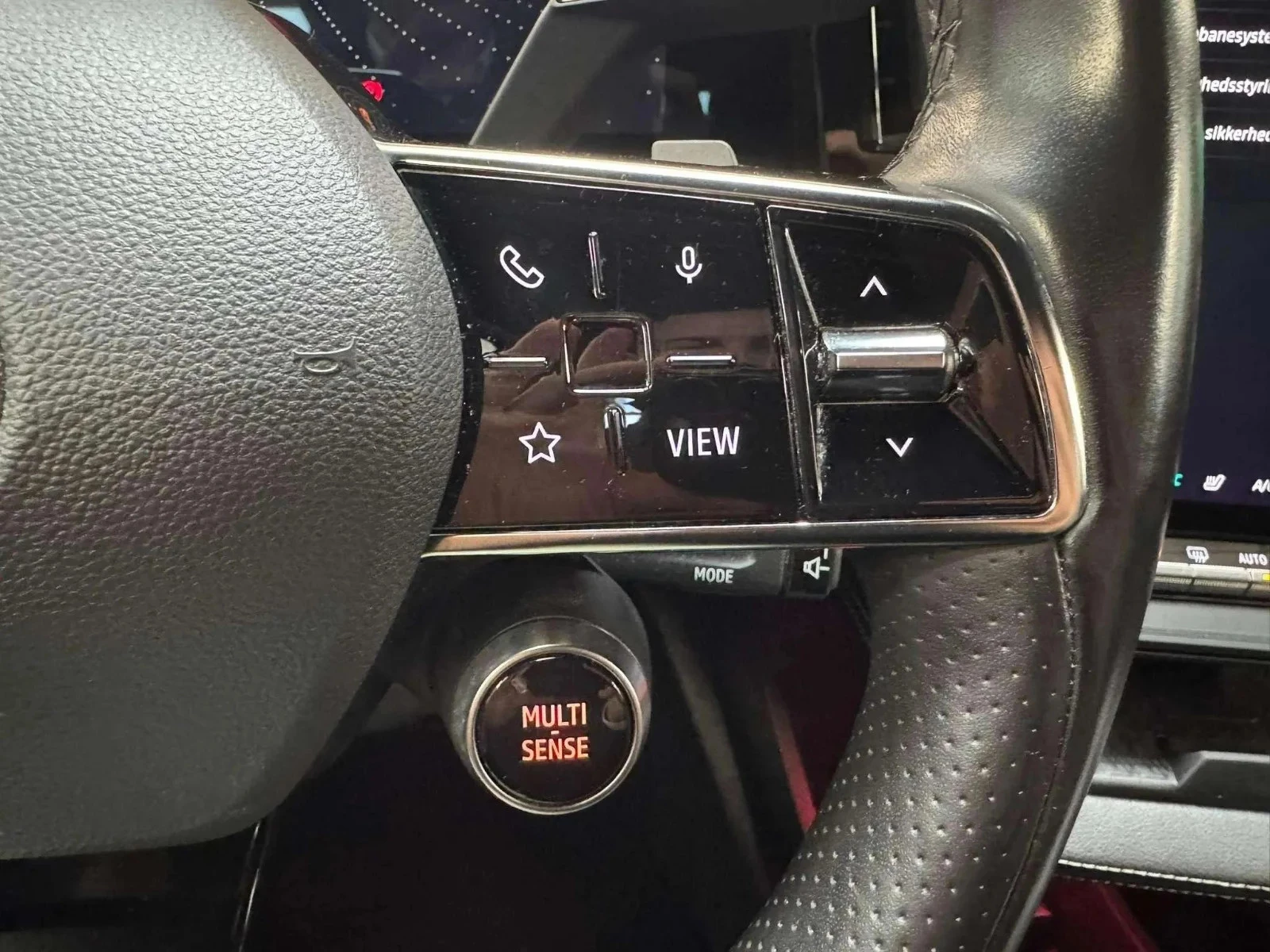 Renault-Megane E-Tech-image-19