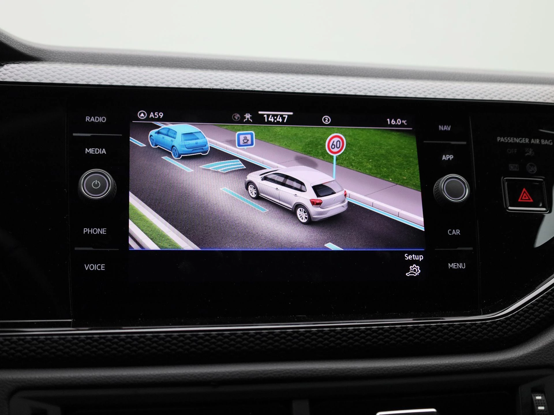 Volkswagen-Polo-image-26