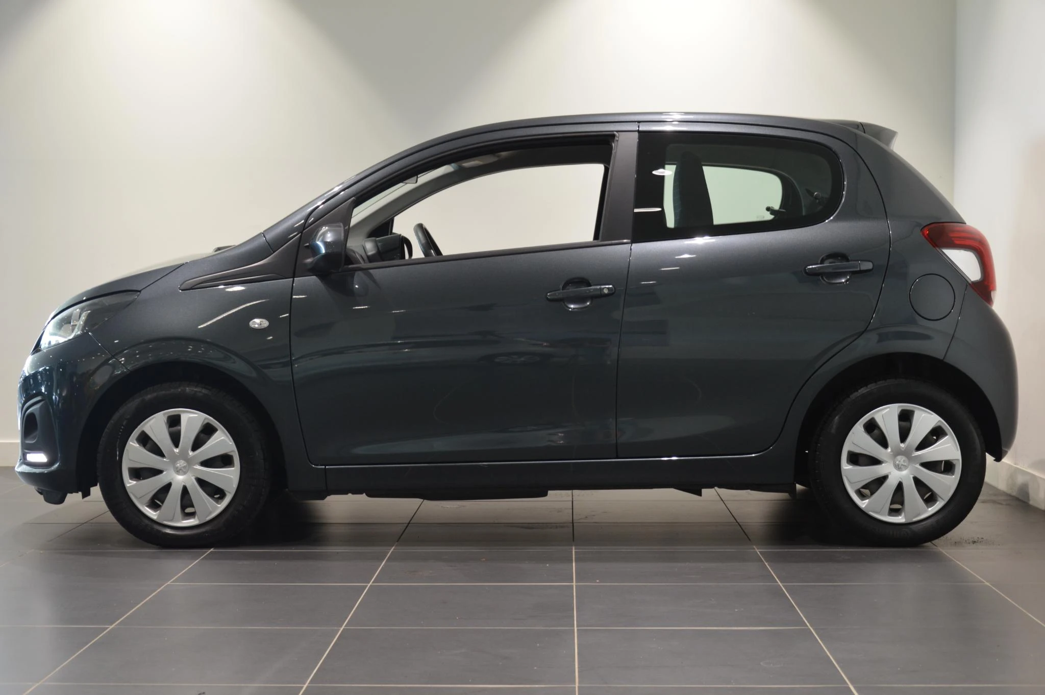 Peugeot-108-image-2