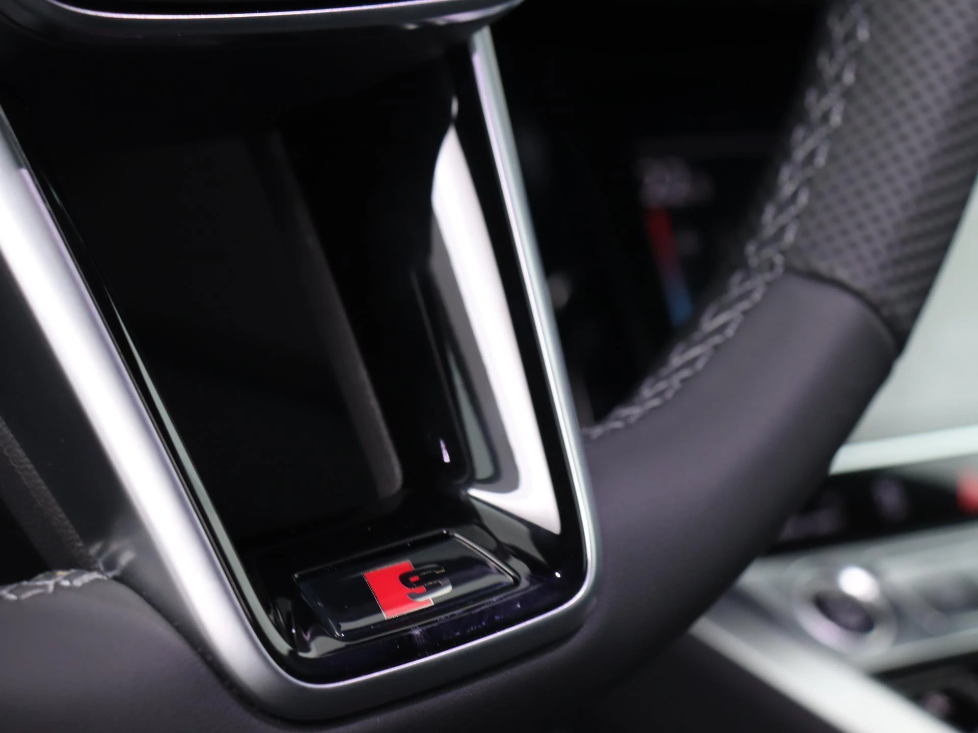 Audi-Q8 e-tron-image-20