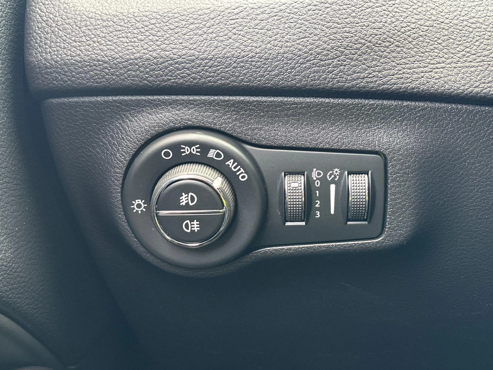 Jeep-Compass-image-22