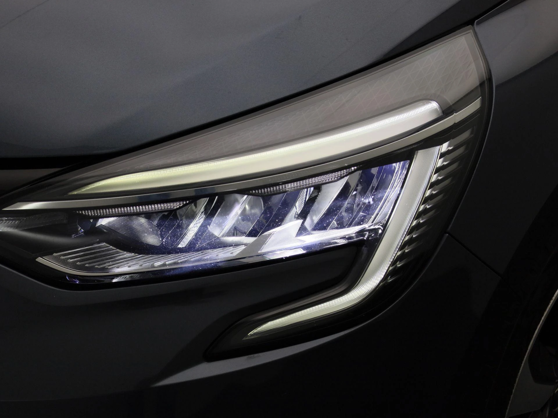 Renault-Clio-image-12
