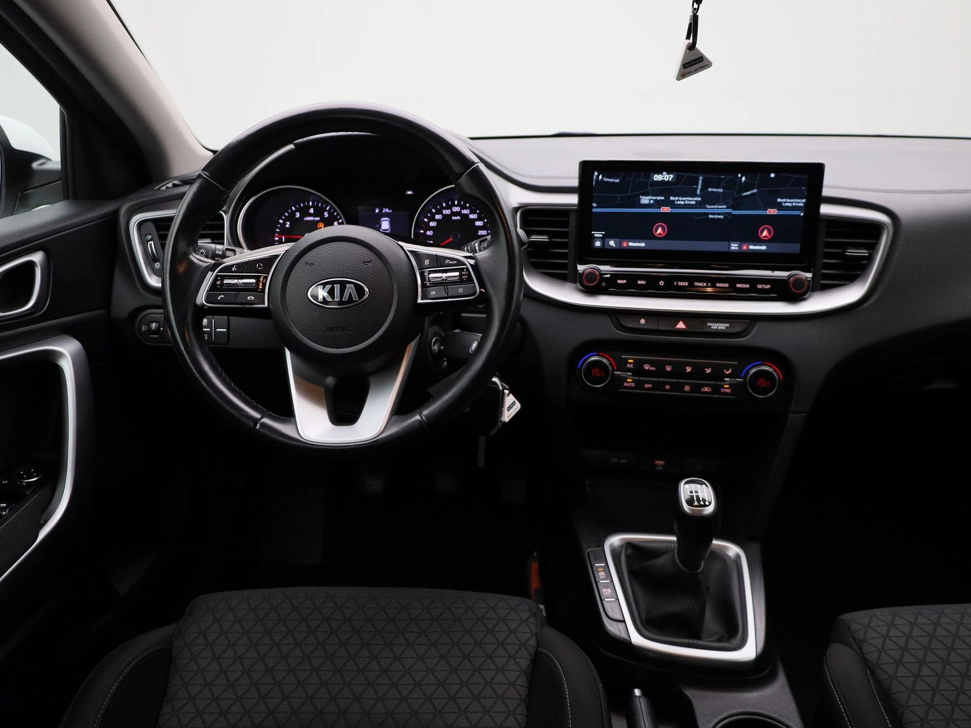 Kia-Ceed Sportswagon-image-7