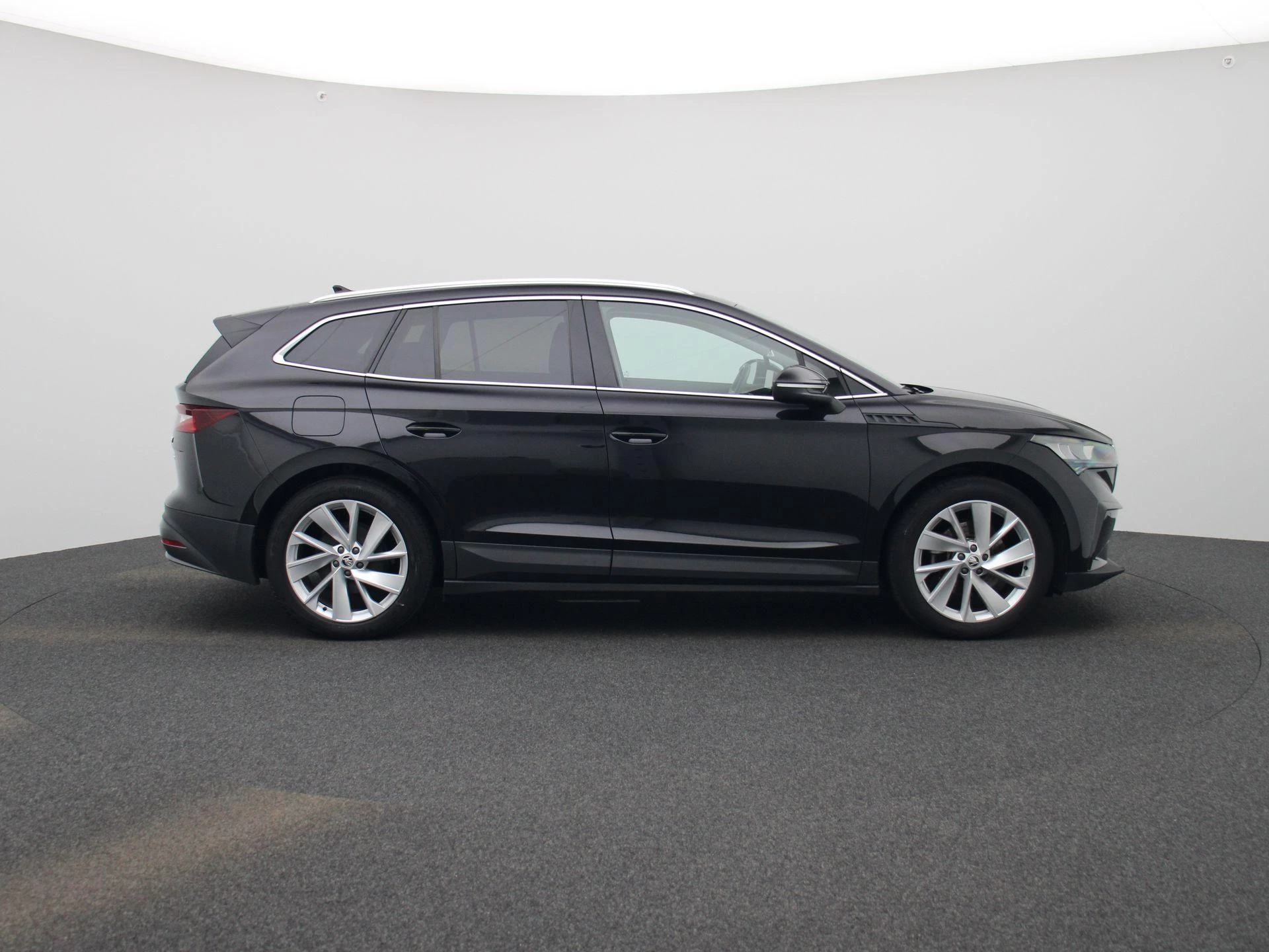 Škoda-Enyaq iV-image-5