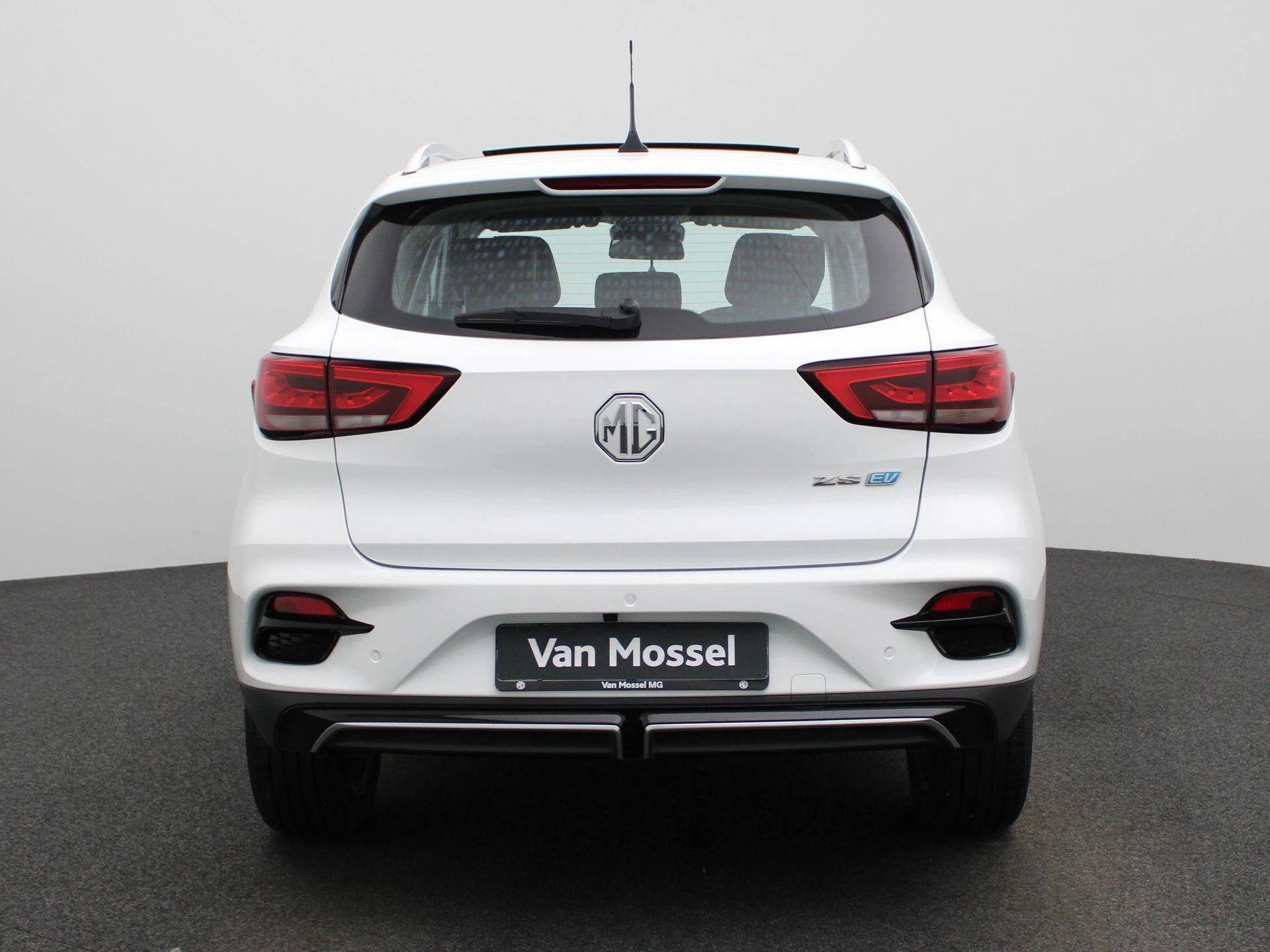 MG-ZS EV-image-4