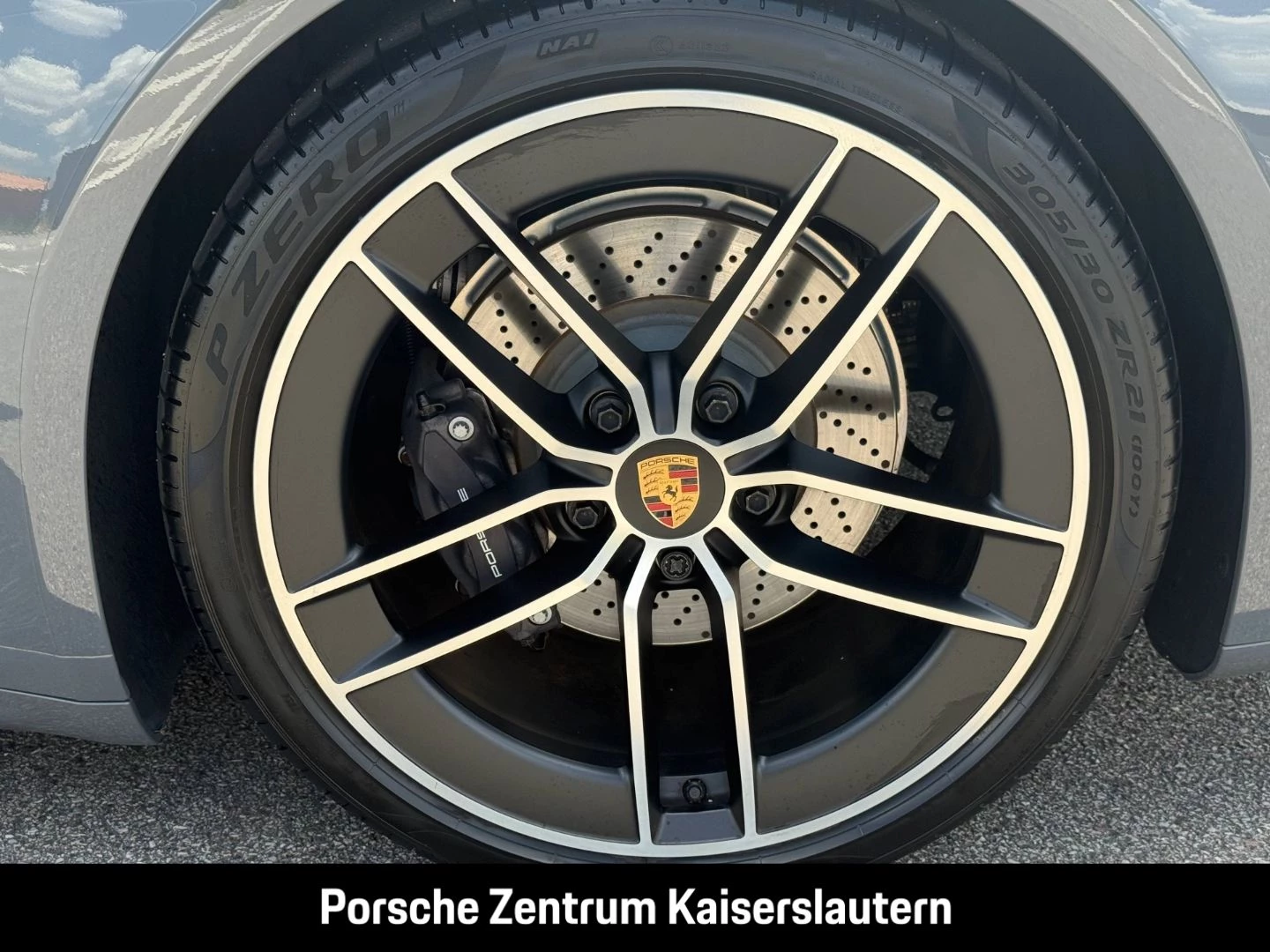 Porsche 911 992 Carrera Sportabgasanlage BOSE 21-Zoll carrera s