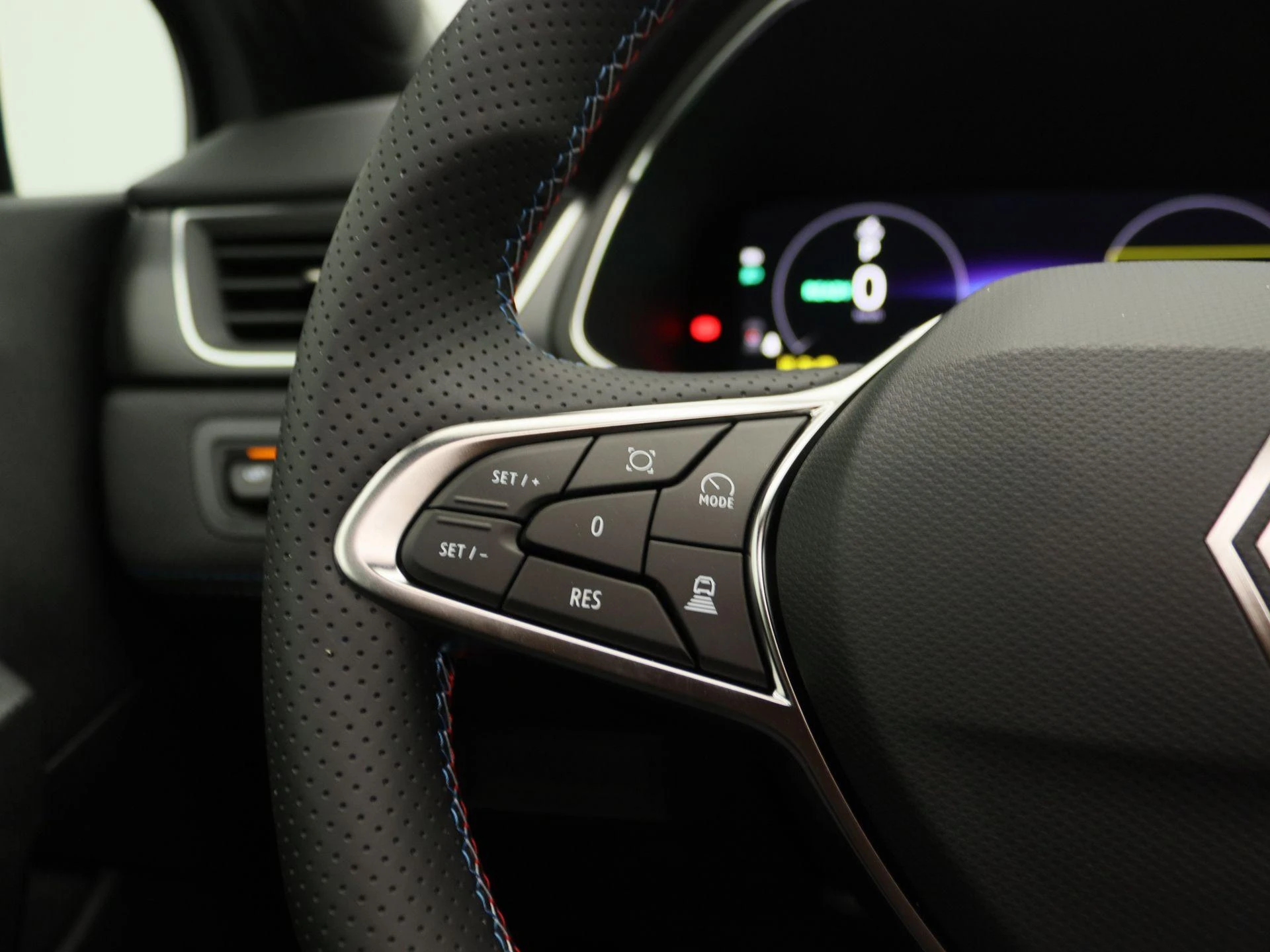 Renault-Captur-image-19