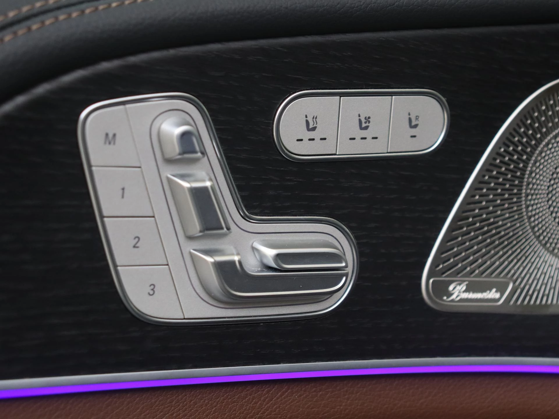 Mercedes-Benz-GLE-image-36