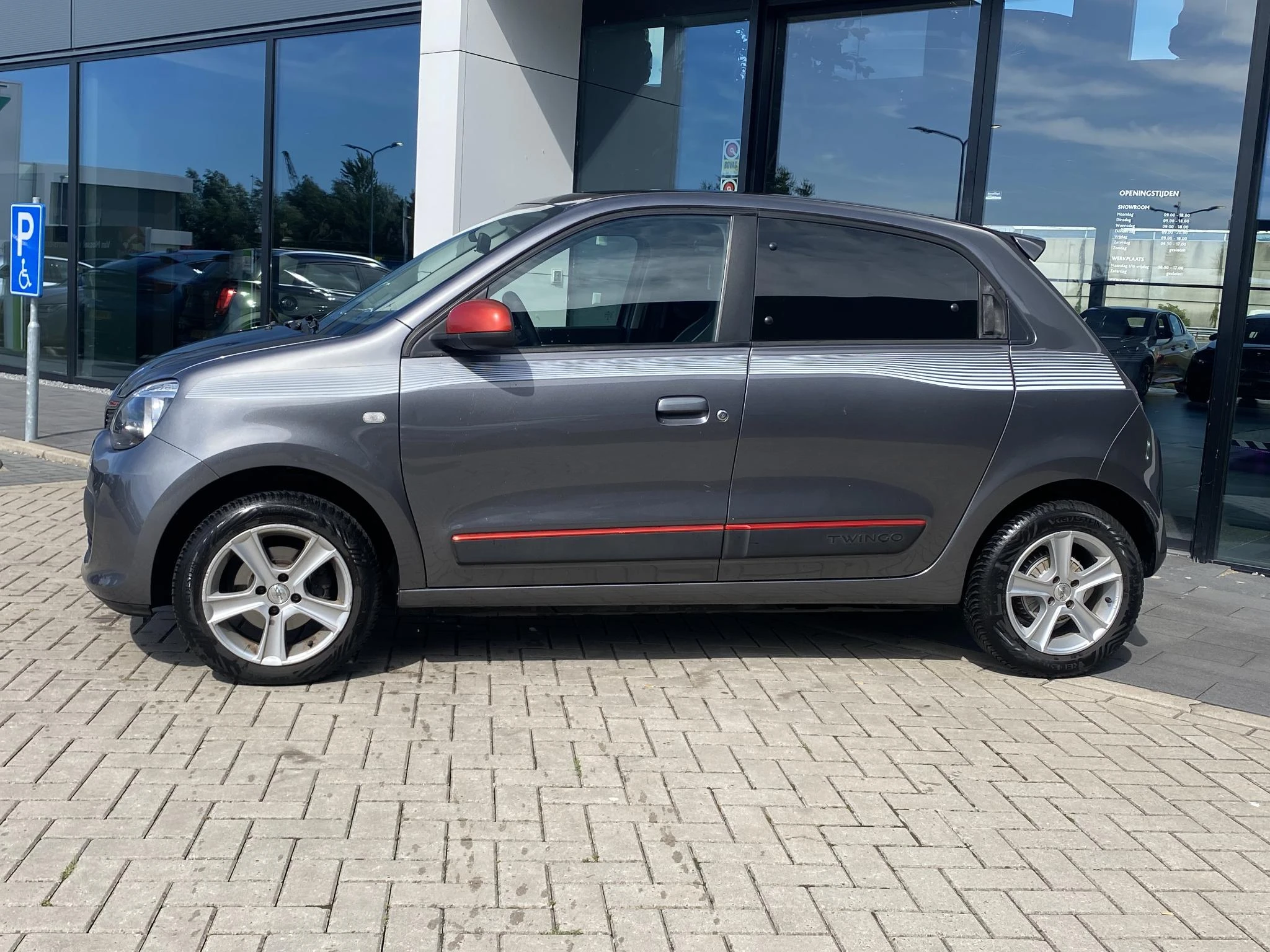 Renault-Twingo-image-1