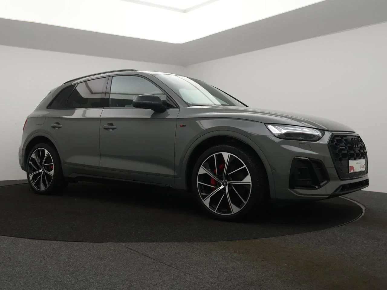 Audi Q5 PHEV Competition 55 TFSI e *S-LINE*367PK*AUTOMAAT*PLUG-IN*CAMERA*B&O*...