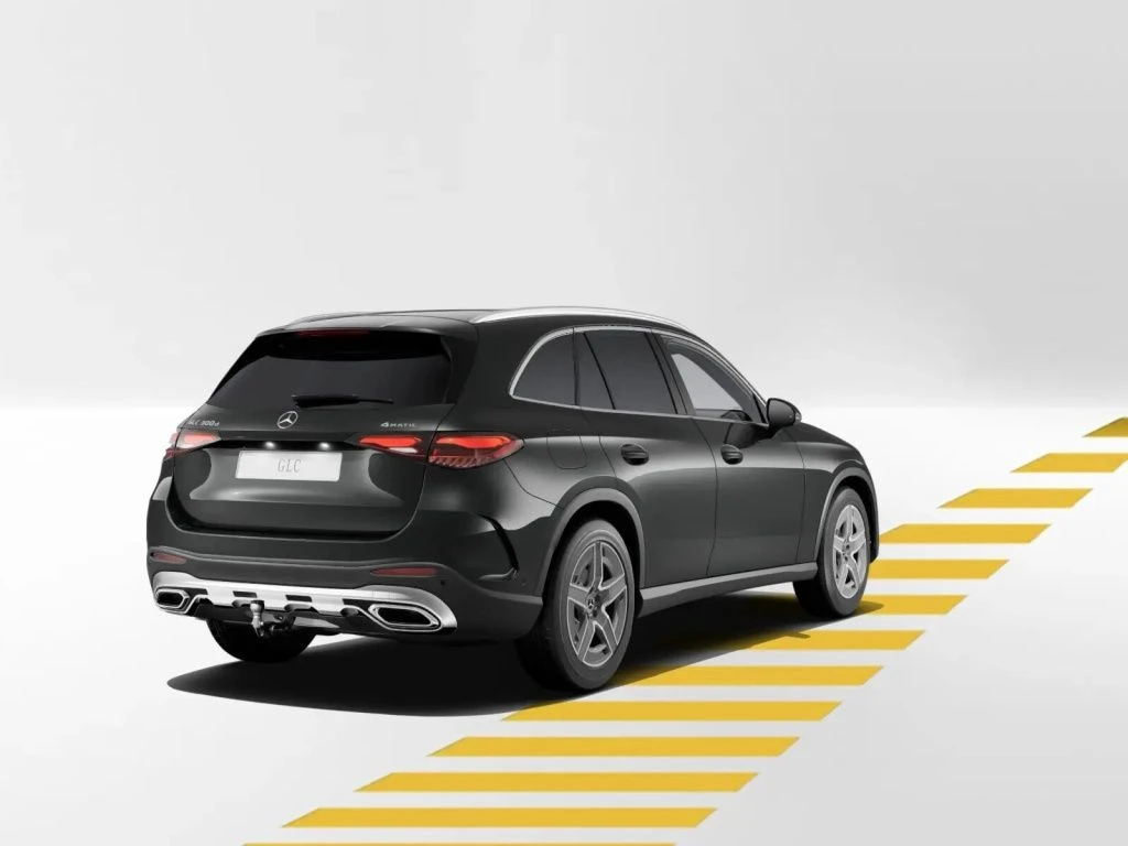 Mercedes-Benz-GLC 300 d-image-6