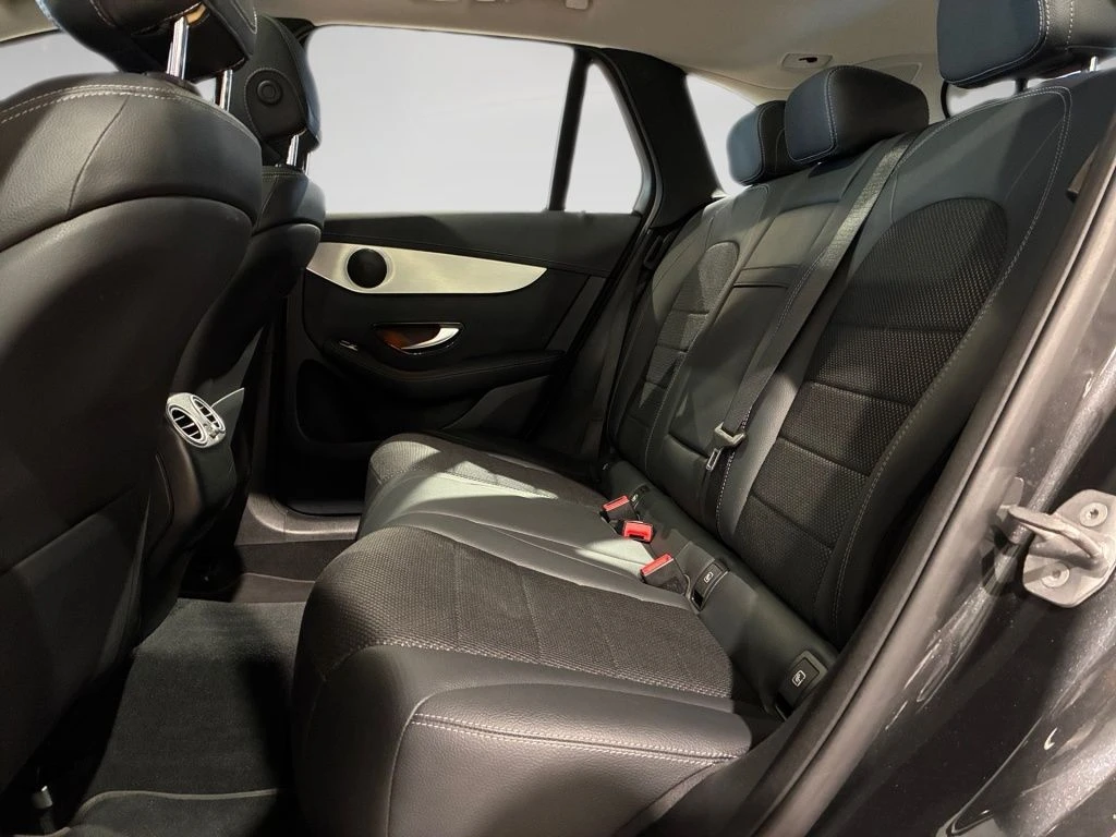 Mercedes-Benz-GLC 300 e-image-9